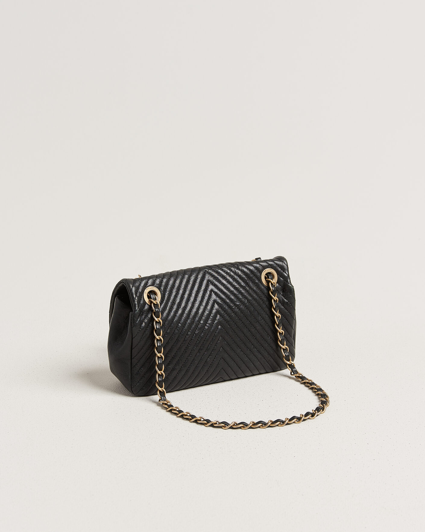 Hombres | Pre-Owned & Vintage Bags | Chanel Pre-Owned | Chevron Small Flap Bag Black