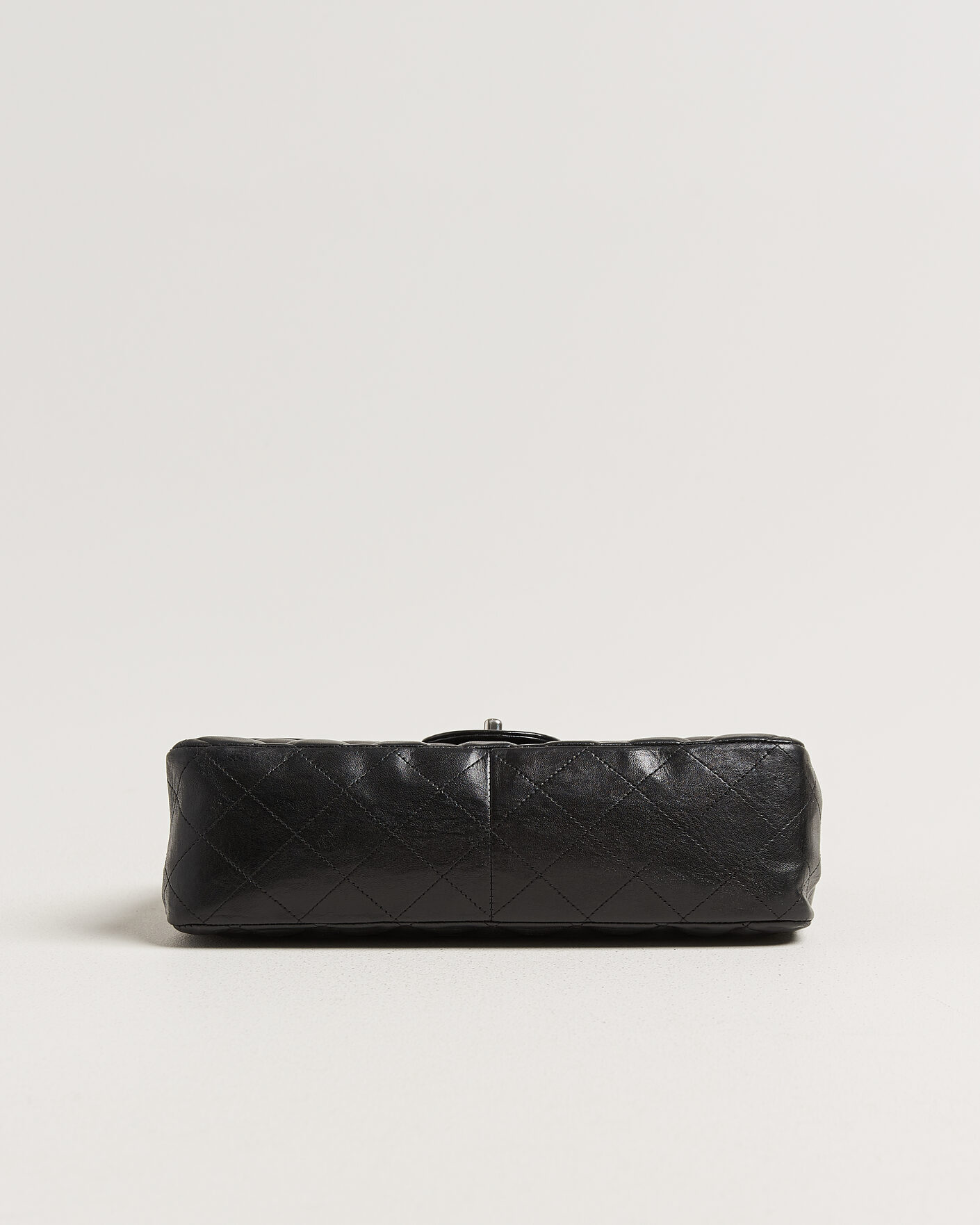 Hombres | Chanel Pre-Owned Classic Jumbo Single Flap Bag Lambskin Black | Chanel Pre-Owned | Classic Jumbo Single Flap Bag Lambskin Black