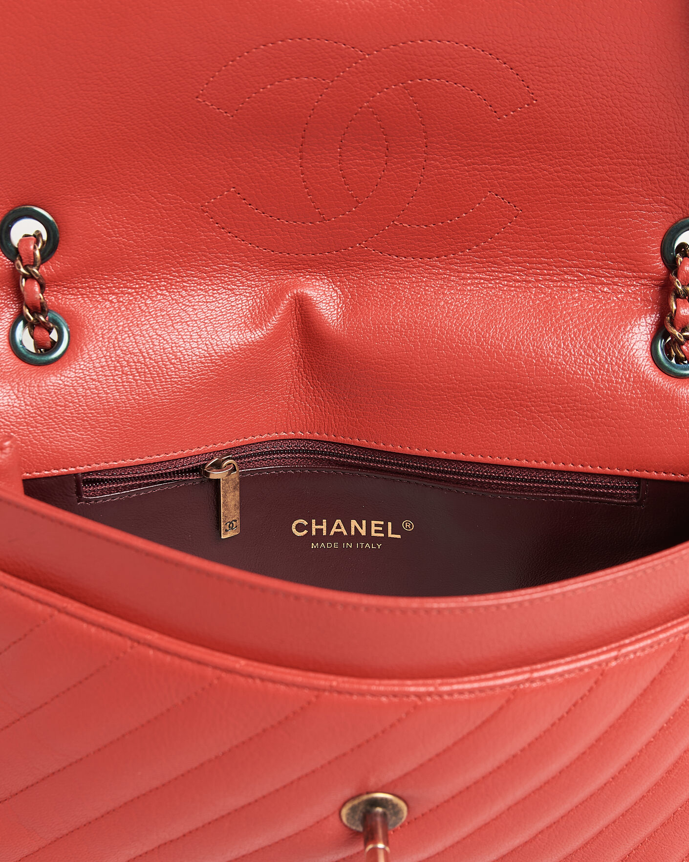 Hombres | Pre-Owned & Vintage Bags | Chanel Pre-Owned | Chevron Medium Flap Bag Coral