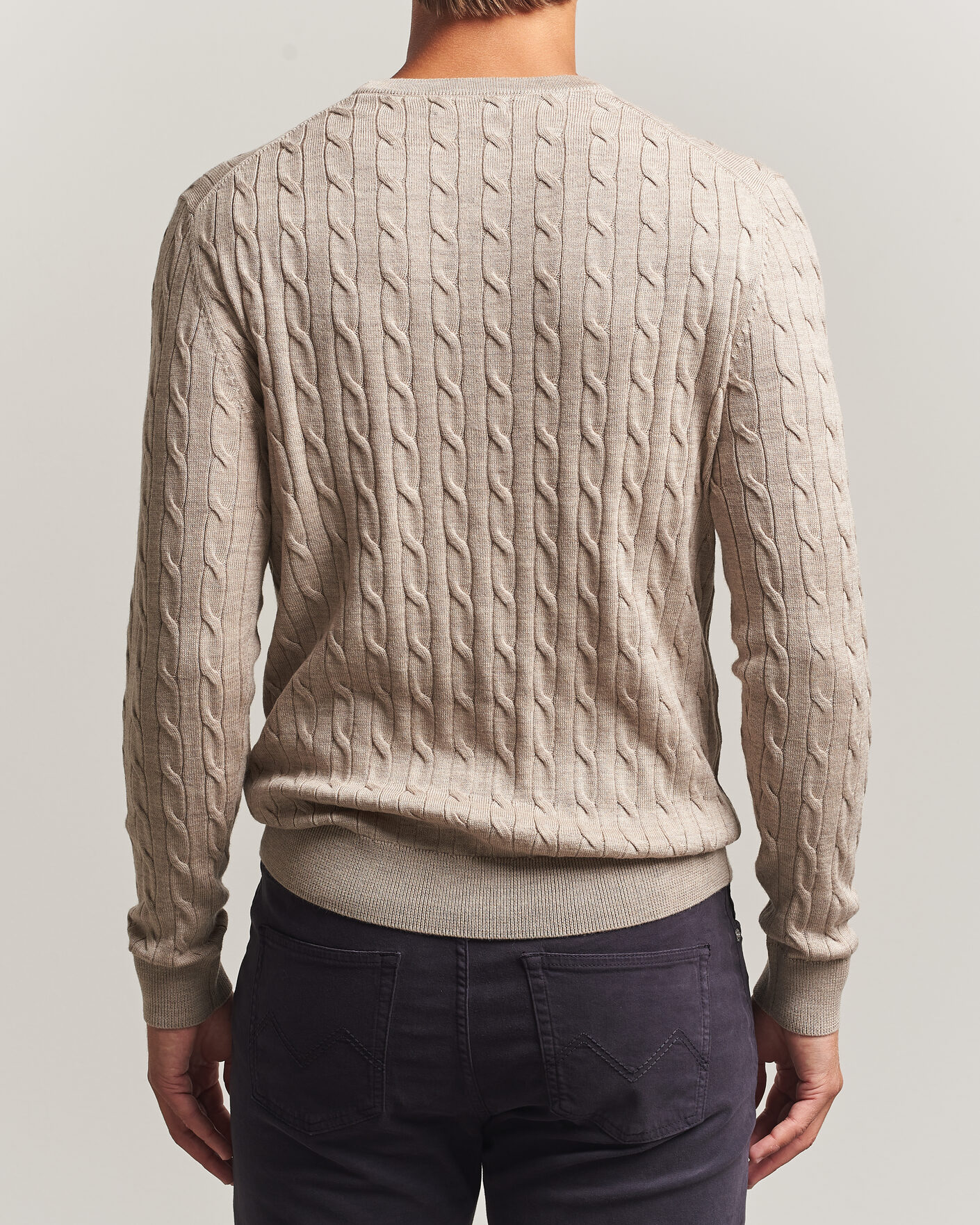 Hombres | Jerséis y prendas de punto | Morris | Merino Cable O-Neck Khaki
