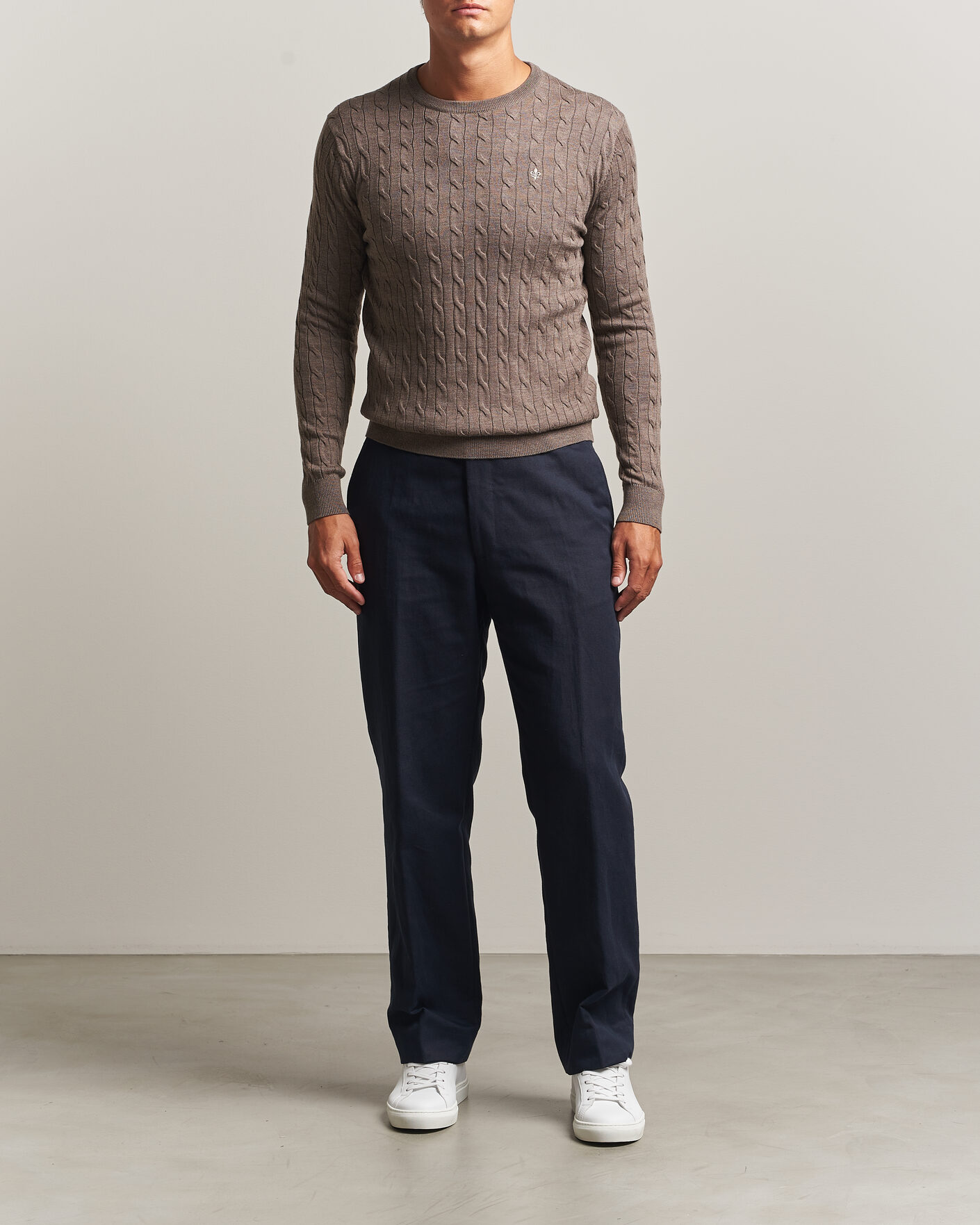 Hombres | Jerséis y prendas de punto | Morris | Merino Cable O-Neck Brown
