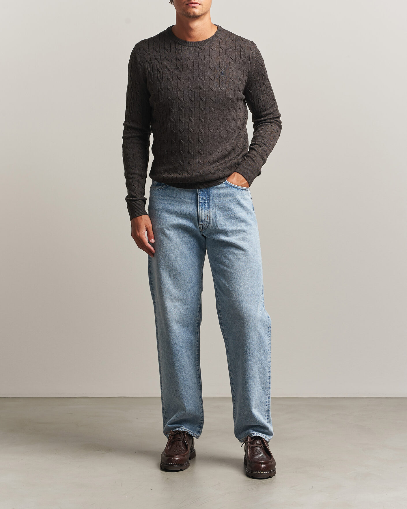 Hombres | Jerséis y prendas de punto | Morris | Merino Cable O-Neck Brown