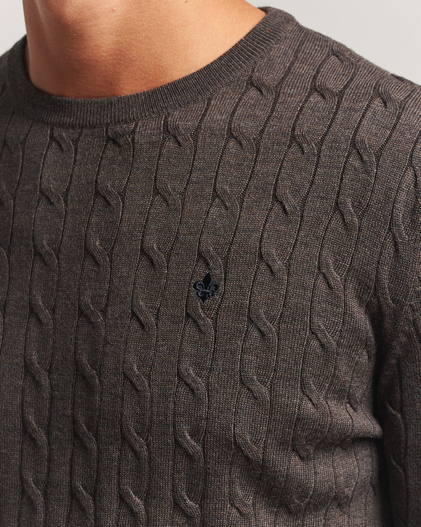 Hombres | Jerséis y prendas de punto | Morris | Merino Cable O-Neck Brown