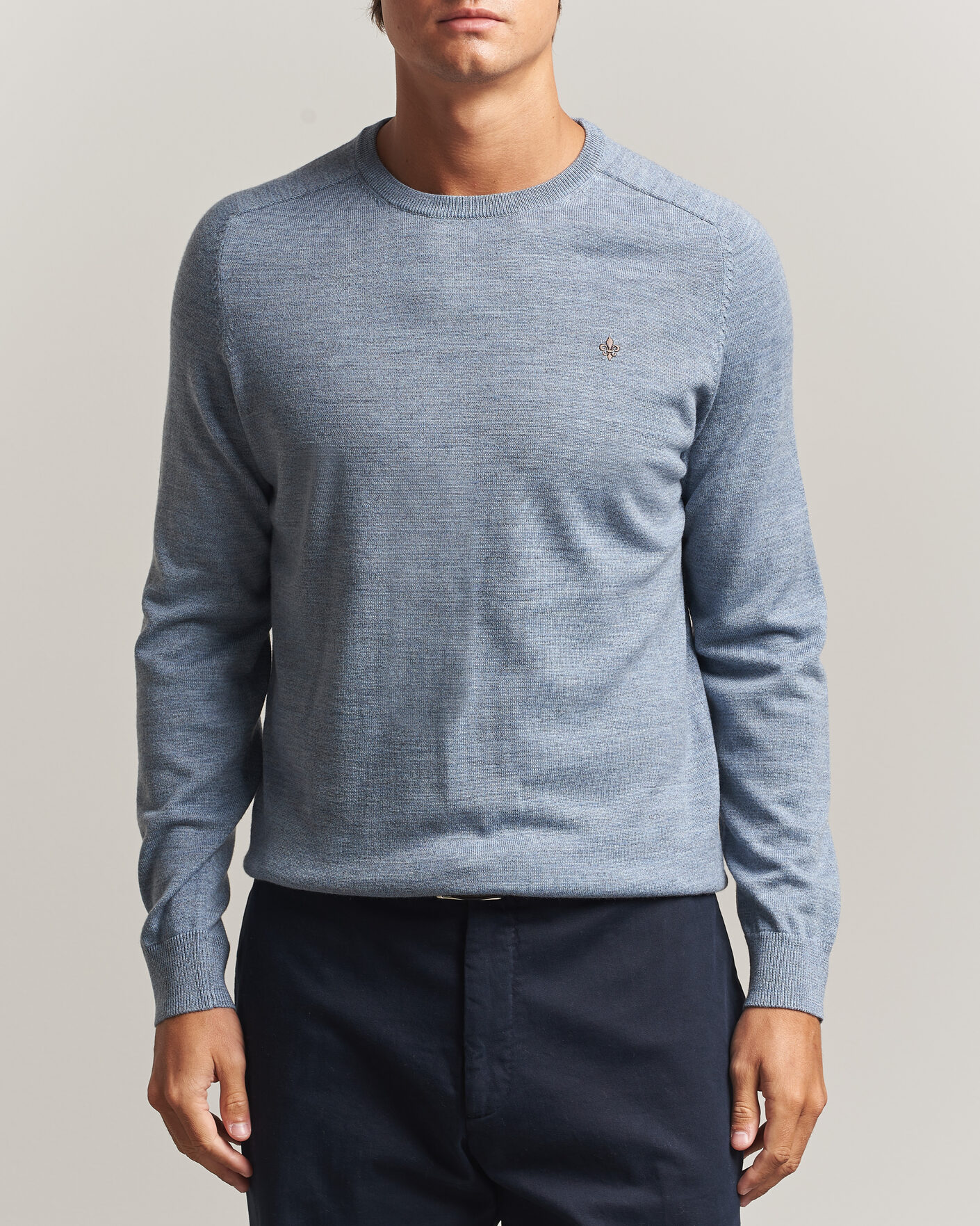 Hombres | Jerséis y prendas de punto | Morris | Merino O-Neck Light Blue