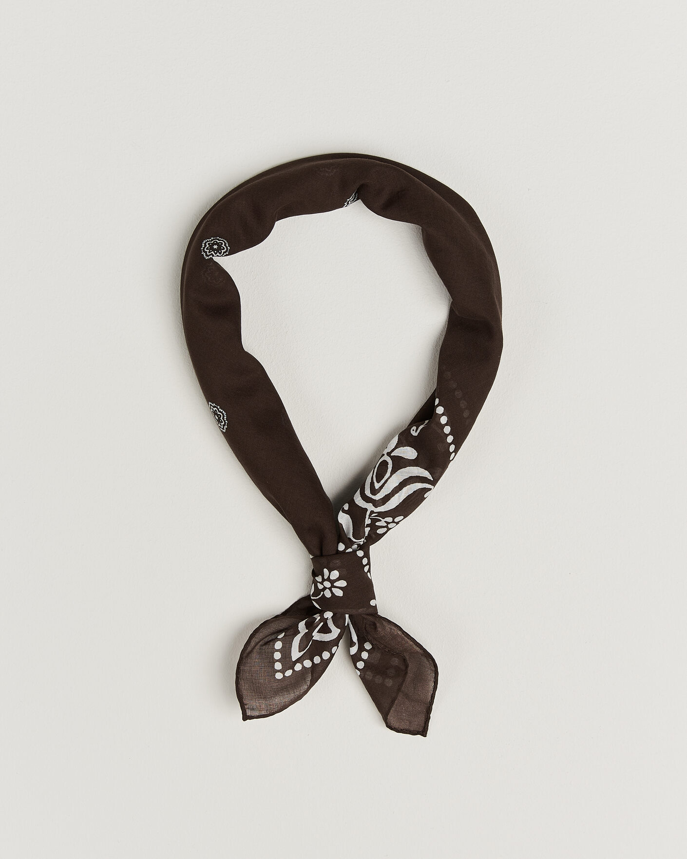 Hombres | Bufandas elegantes | Amanda Christensen | Cotton Voile Printed Flower Bandana Brown