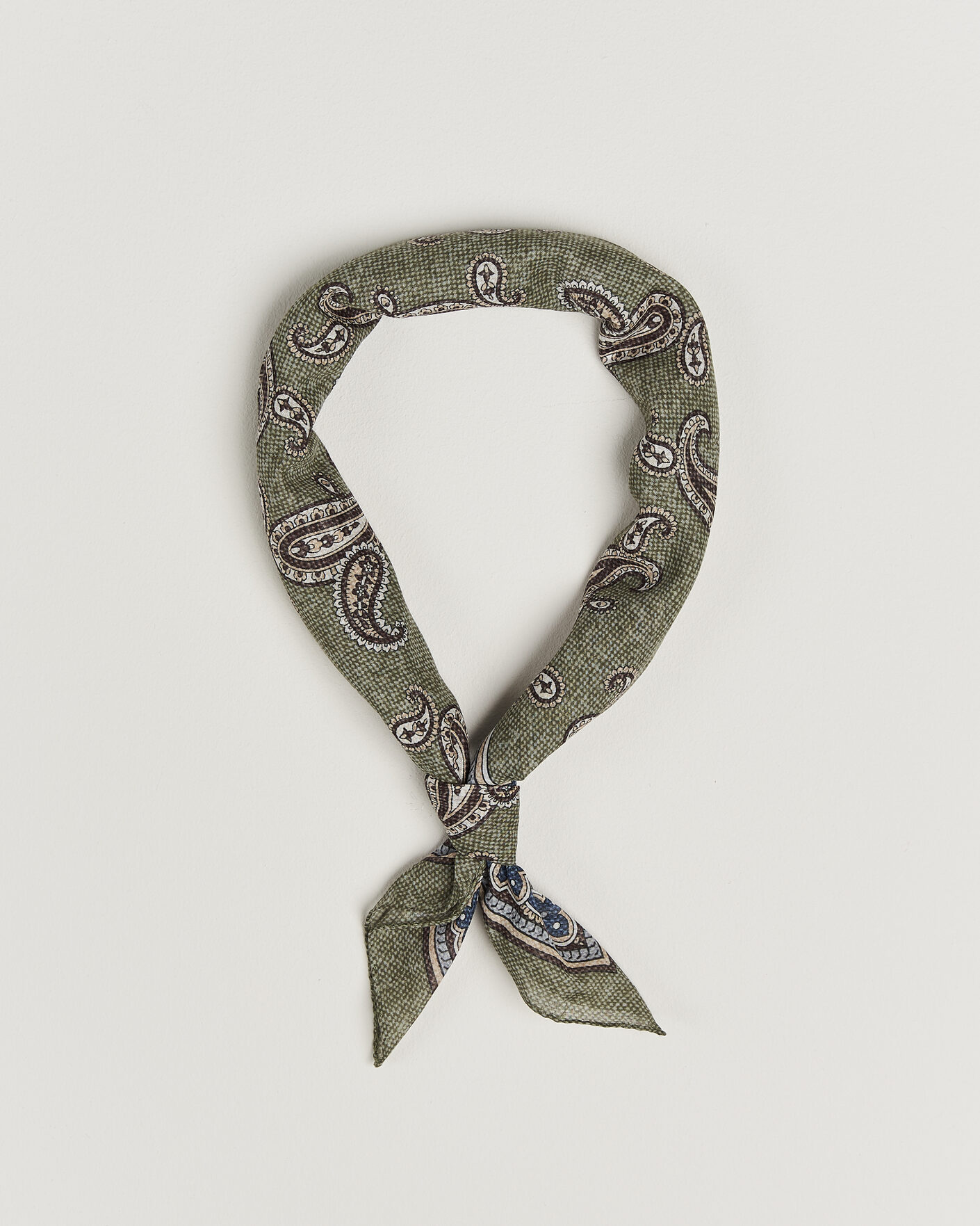Hombres | Bufandas elegantes | Amanda Christensen | Cotton Voile Printed Paisley Bandana Green