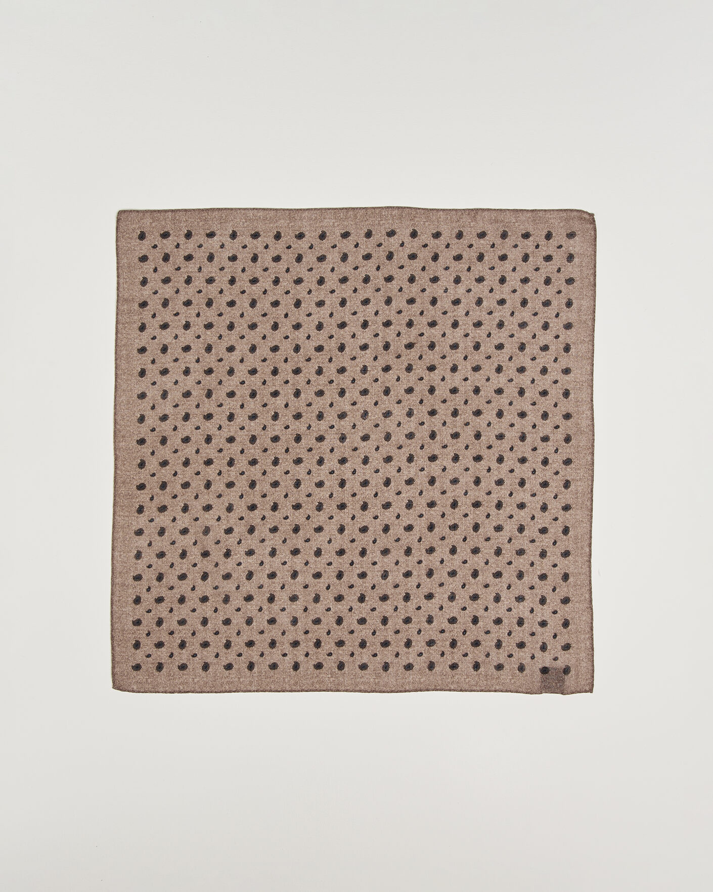 Hombres | Bufandas elegantes | Amanda Christensen | Wool Printed Paisley Bandana Beige