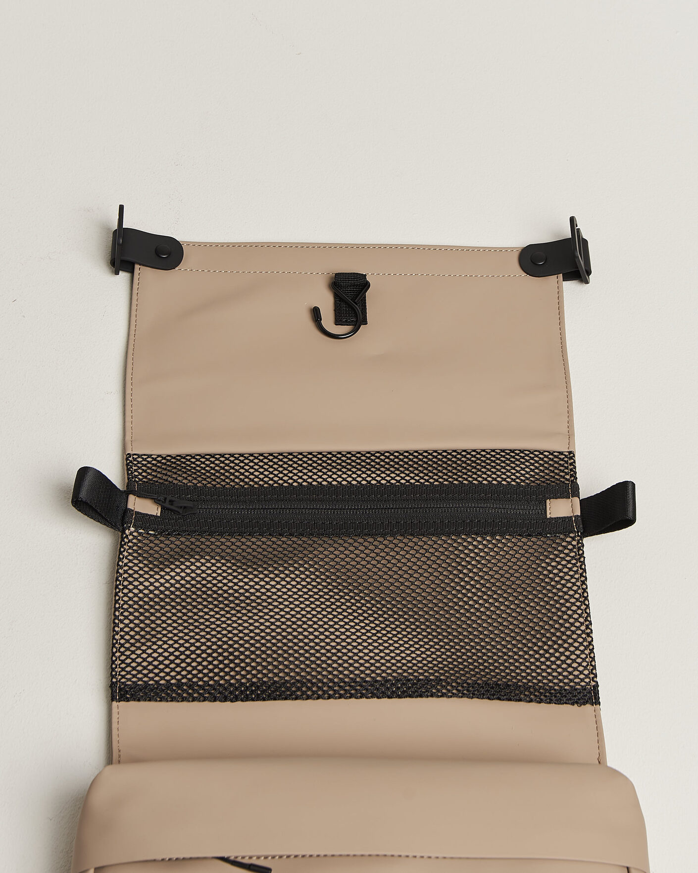 Hombres | Bolsos | RAINS | OTG Washbag Beige