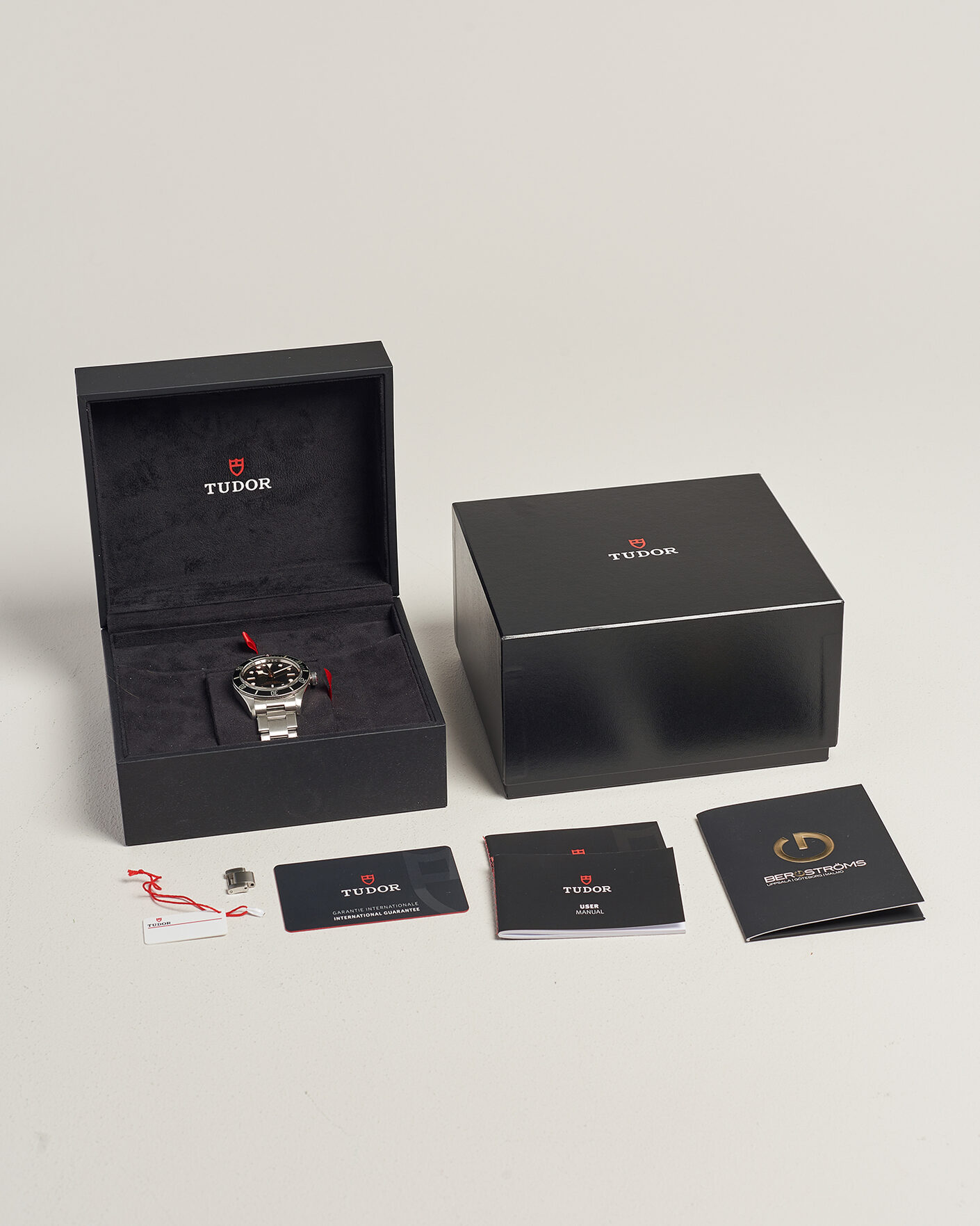 Hombres | Pre-Owned & Vintage Watches | Tudor Pre-Owned | Black Bay