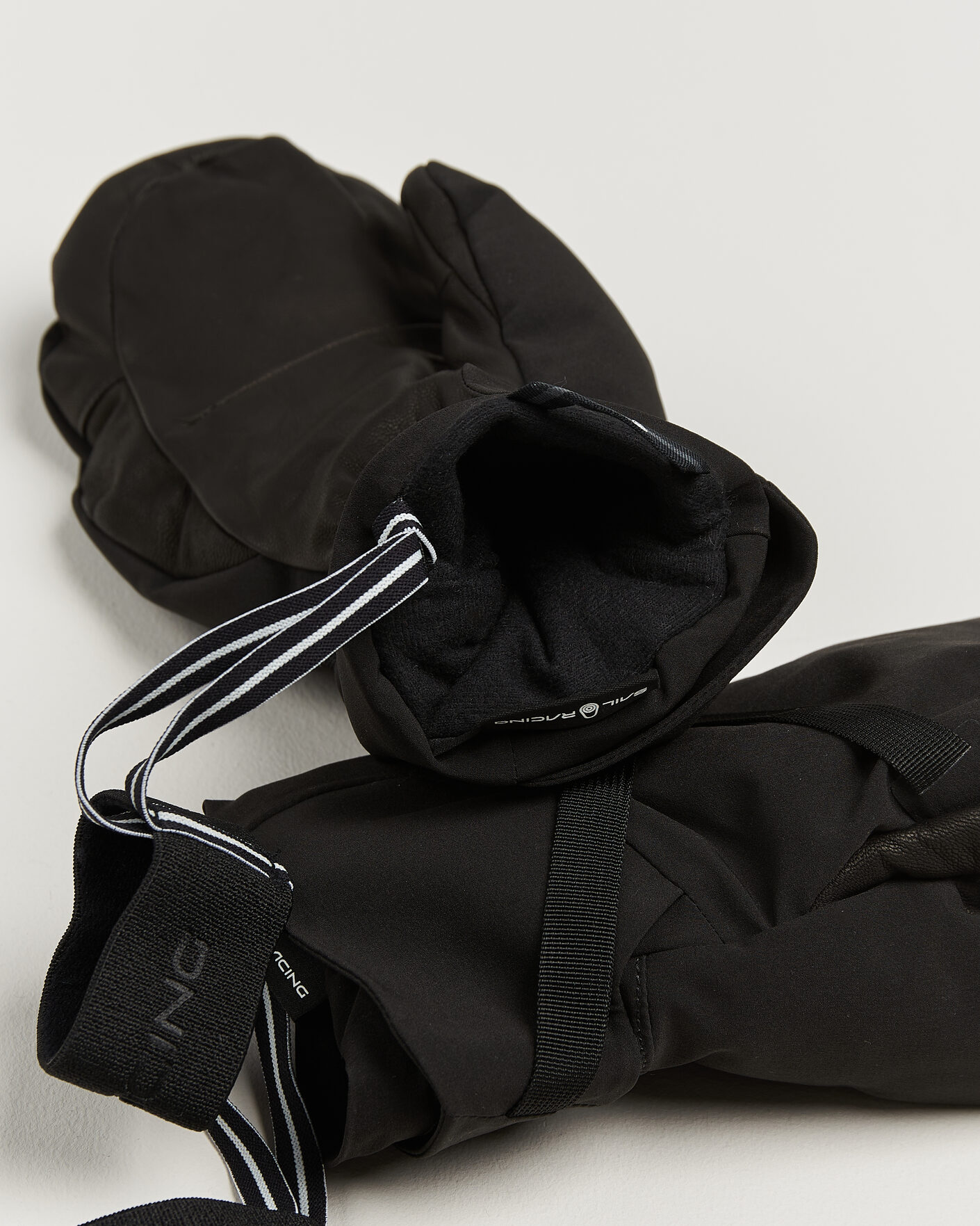 Hombres | Guantes | Sail Racing | Race Down Mitten Carbon