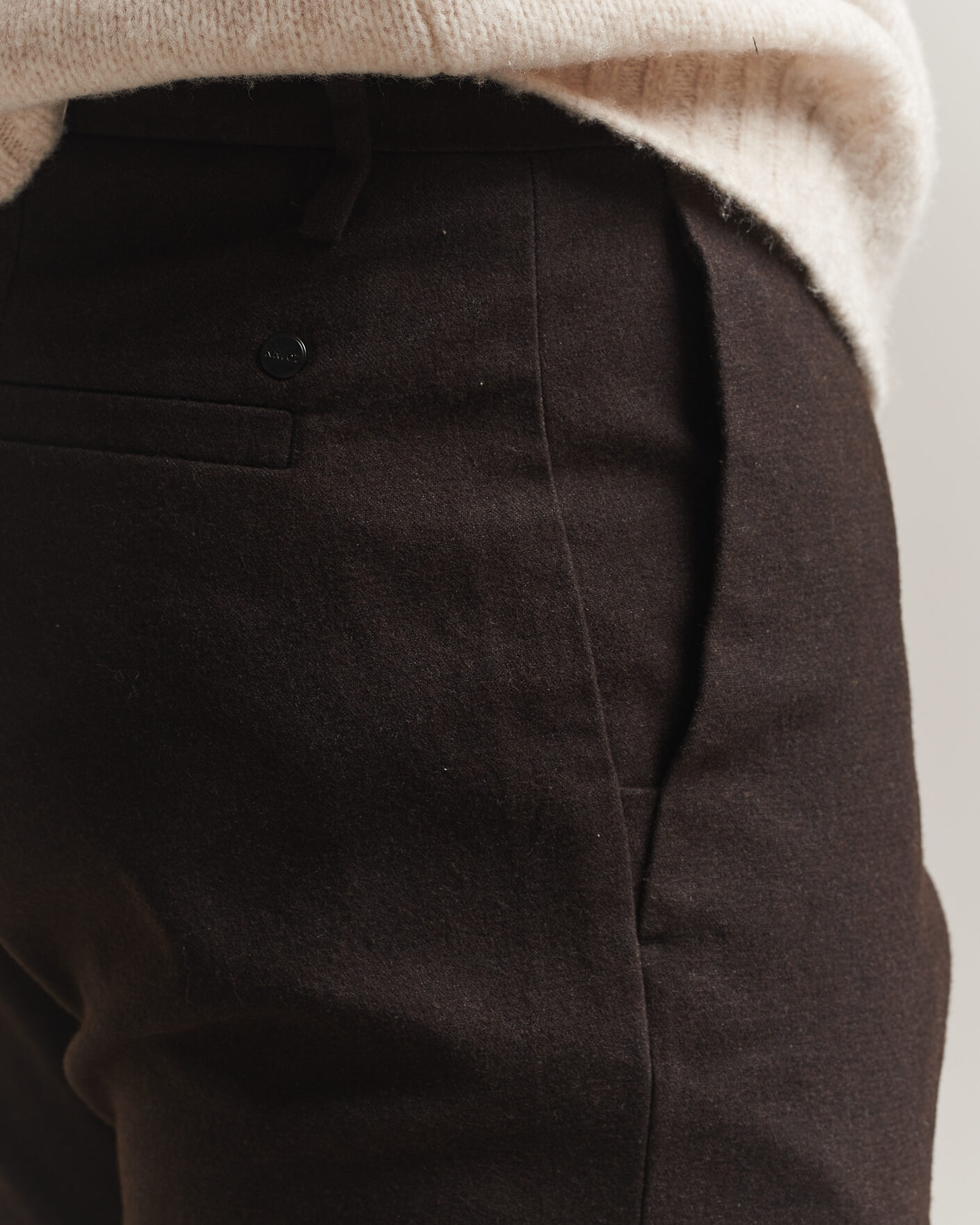 Hombres | Pantalones | NN07 | Theo Brushed Cotton Trousers Deep Truffle