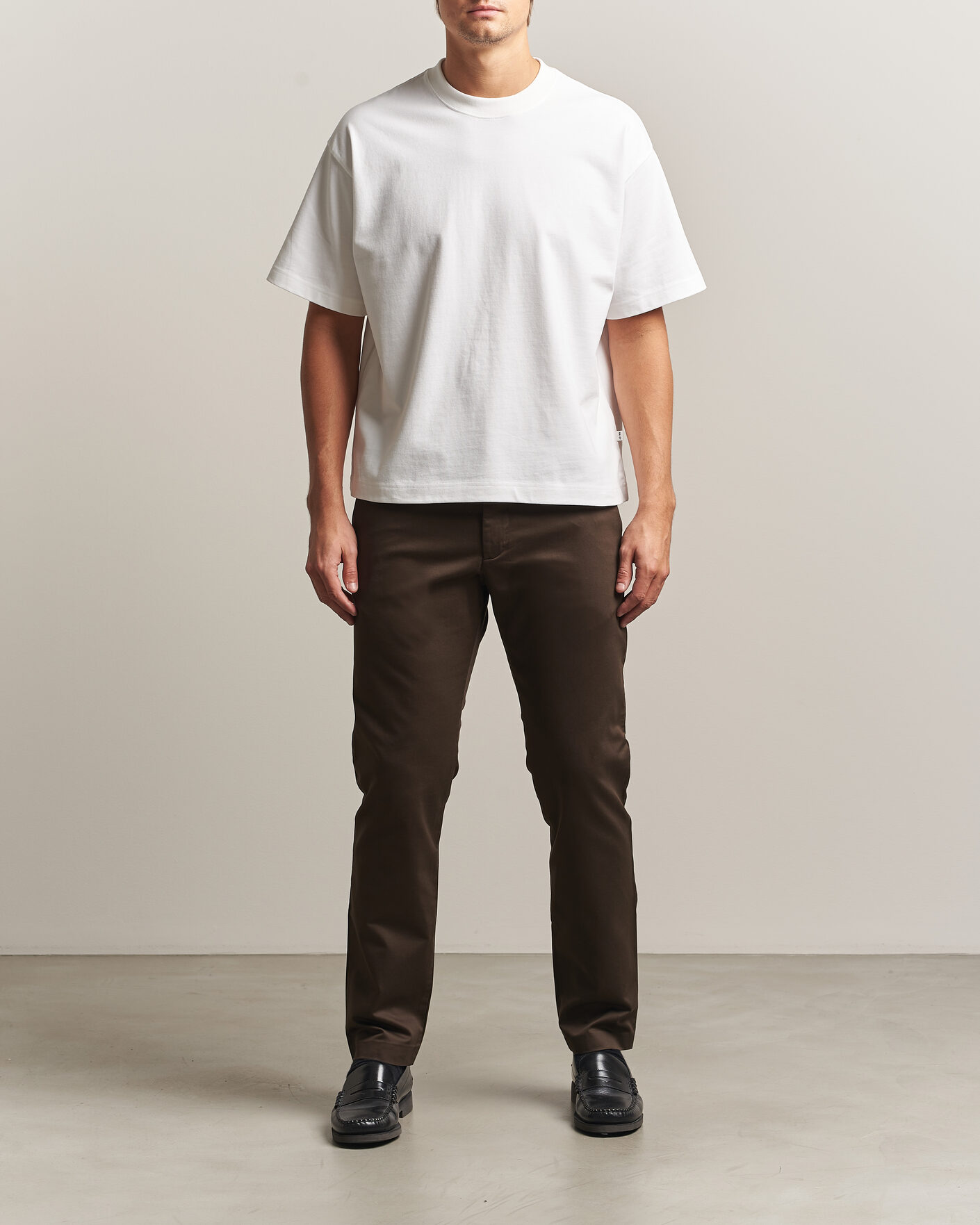 Hombres | Pantalones | NN07 | Theo Regular Fit Chinos Earthwood