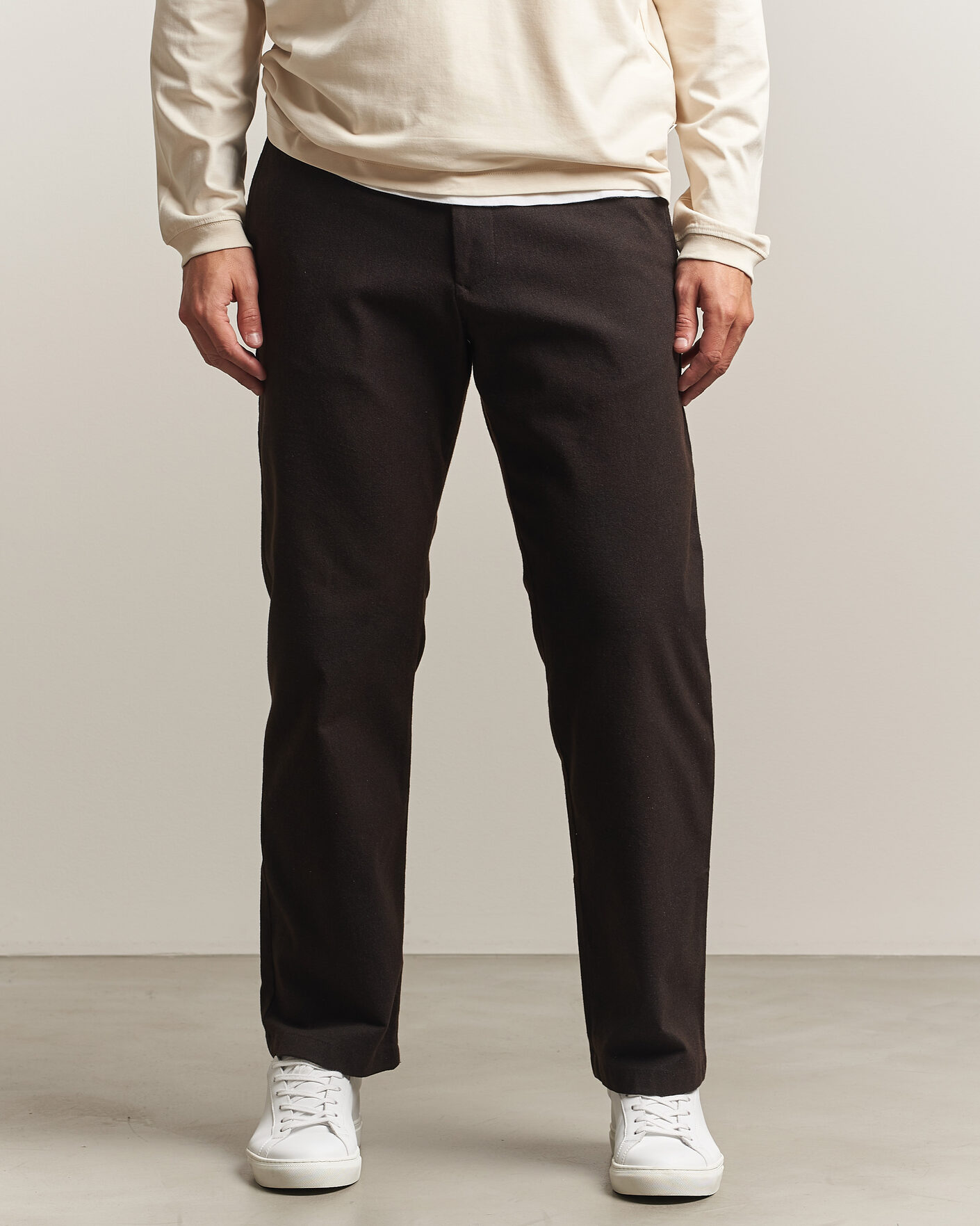 Hombres | Pantalones | NN07 | Aden Brushed Cotton Trousers Deep Truffle