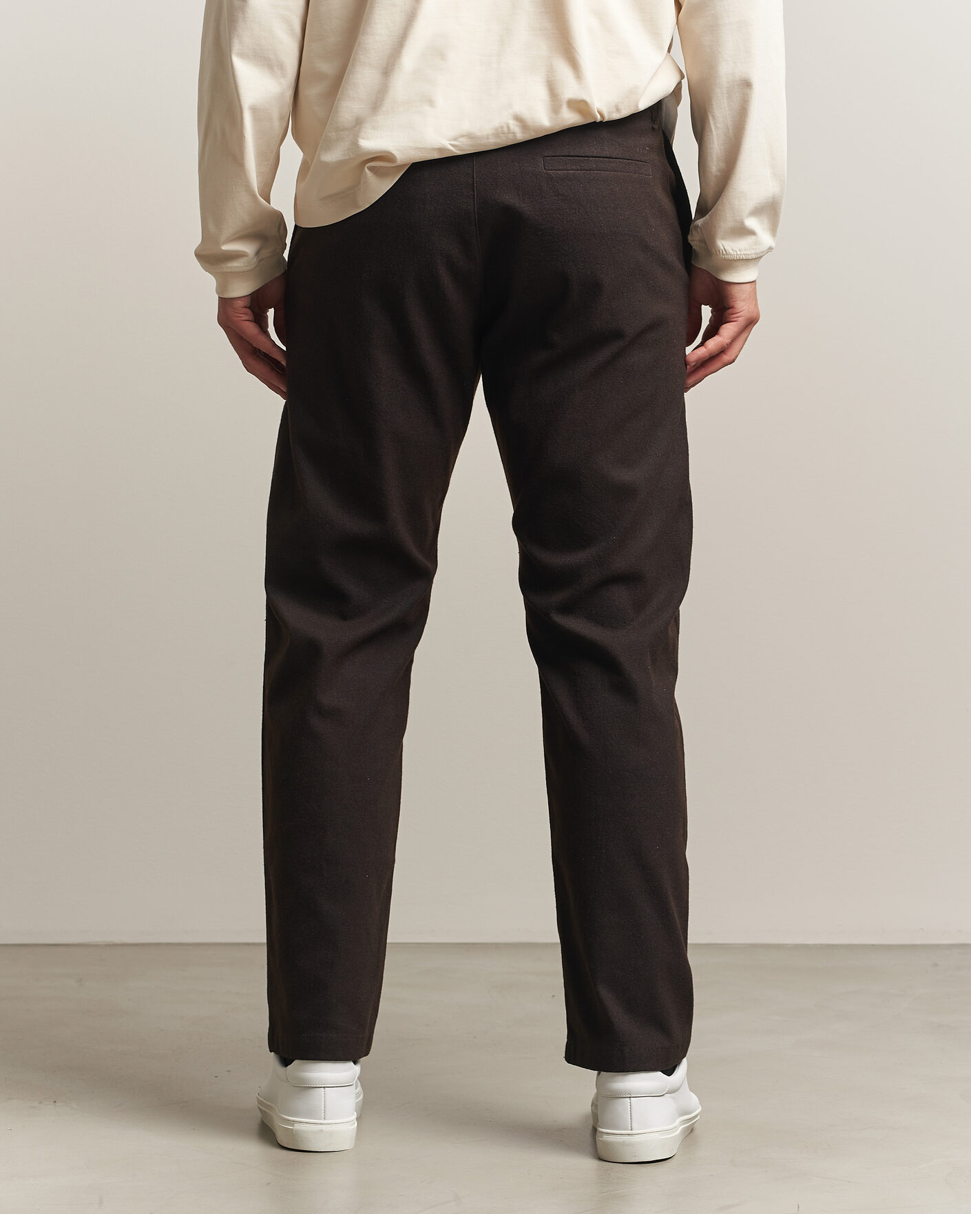 Hombres | Pantalones | NN07 | Aden Brushed Cotton Trousers Deep Truffle