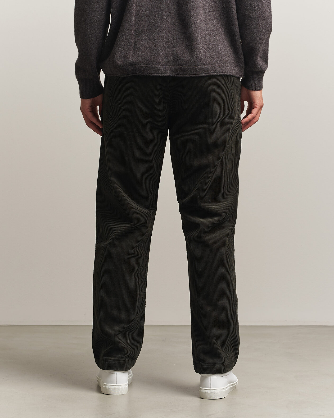 Hombres | Pantalones | NN07 | Aden Regular Fit Corduroy Chinos Dark Army