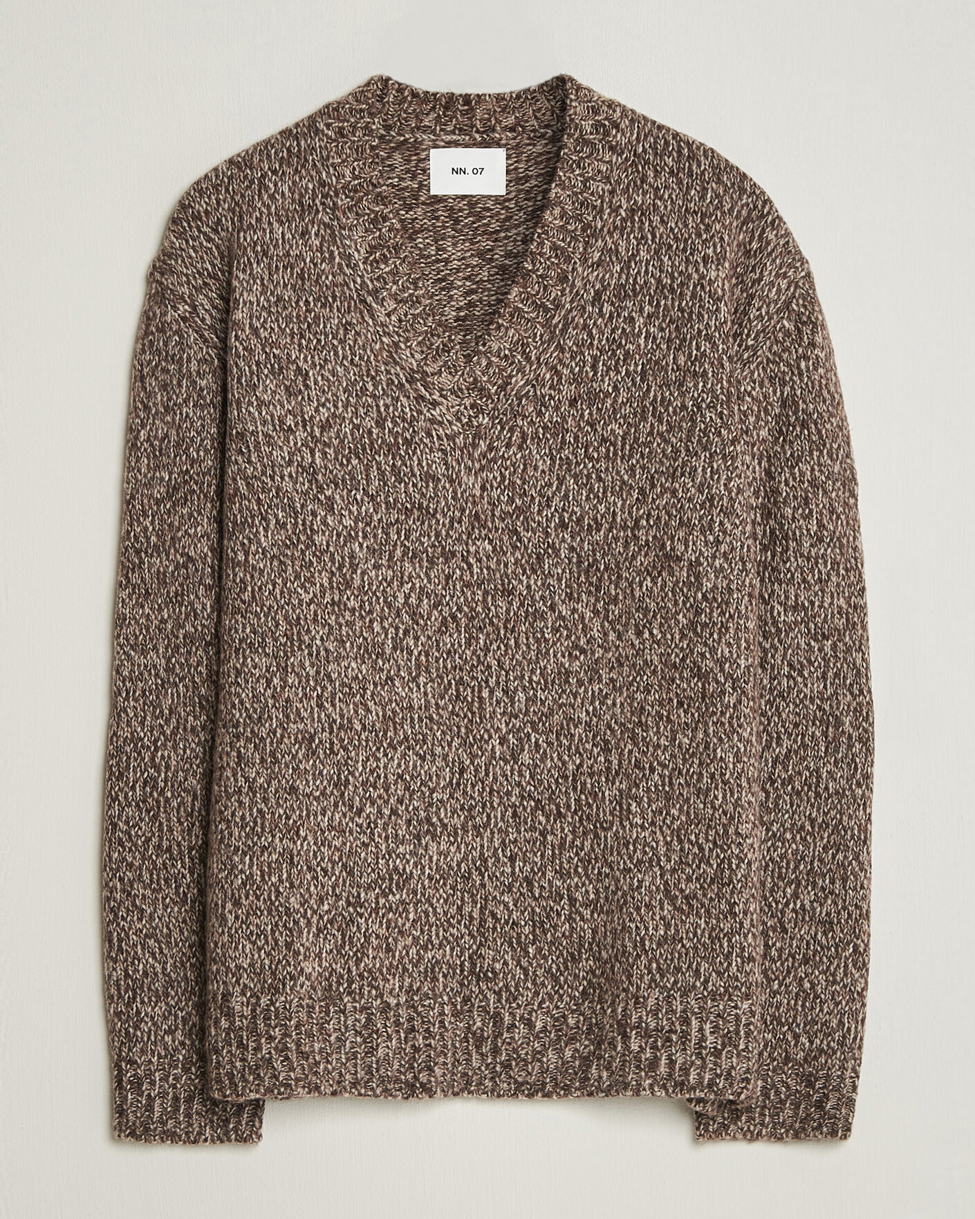 Hombres | Jerséis y prendas de punto | NN07 | Flint Wool Knitted V-Neck Deep Truffle