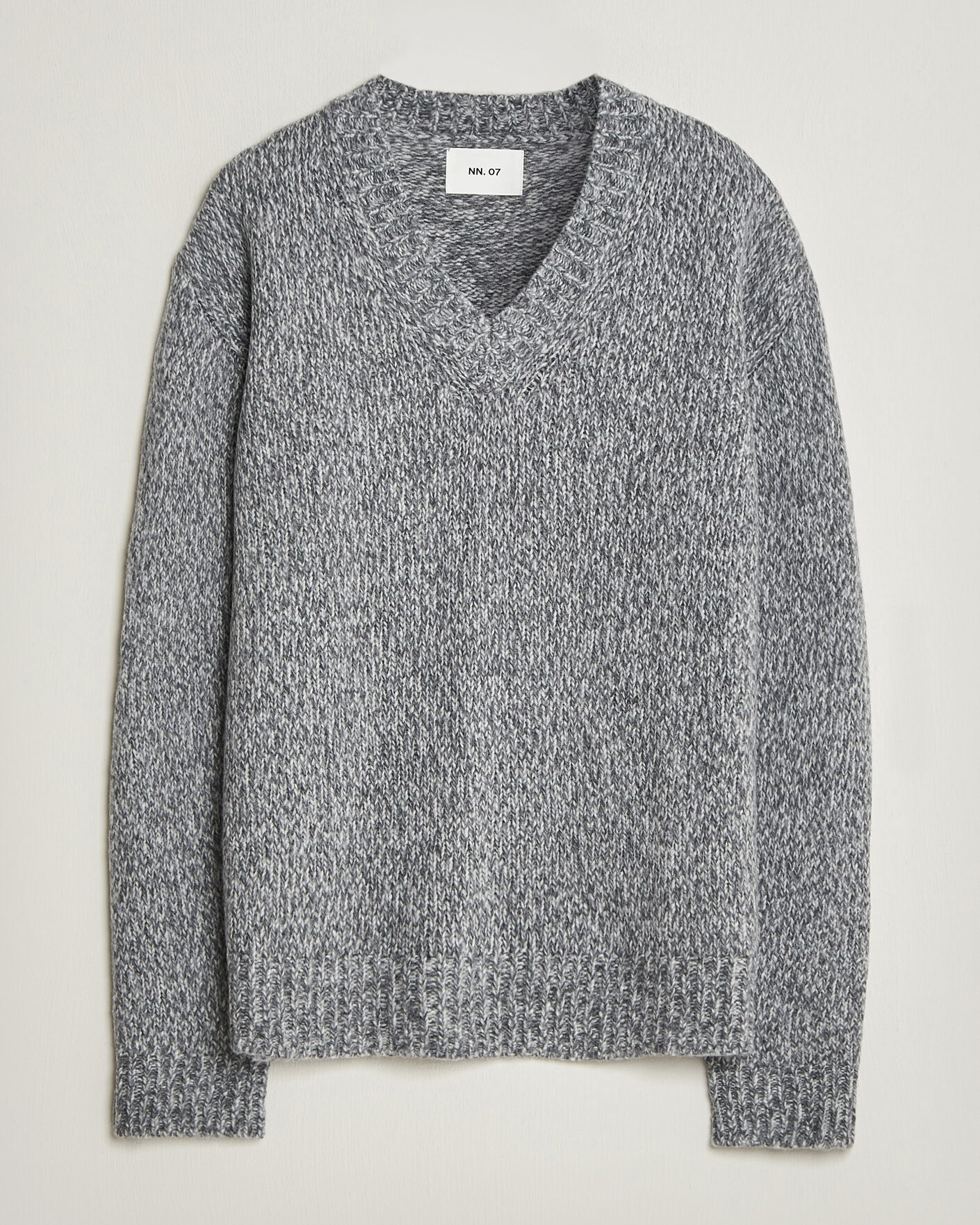 Hombres | Jerséis y prendas de punto | NN07 | Flint Wool Knitted V-Neck Grey Melange