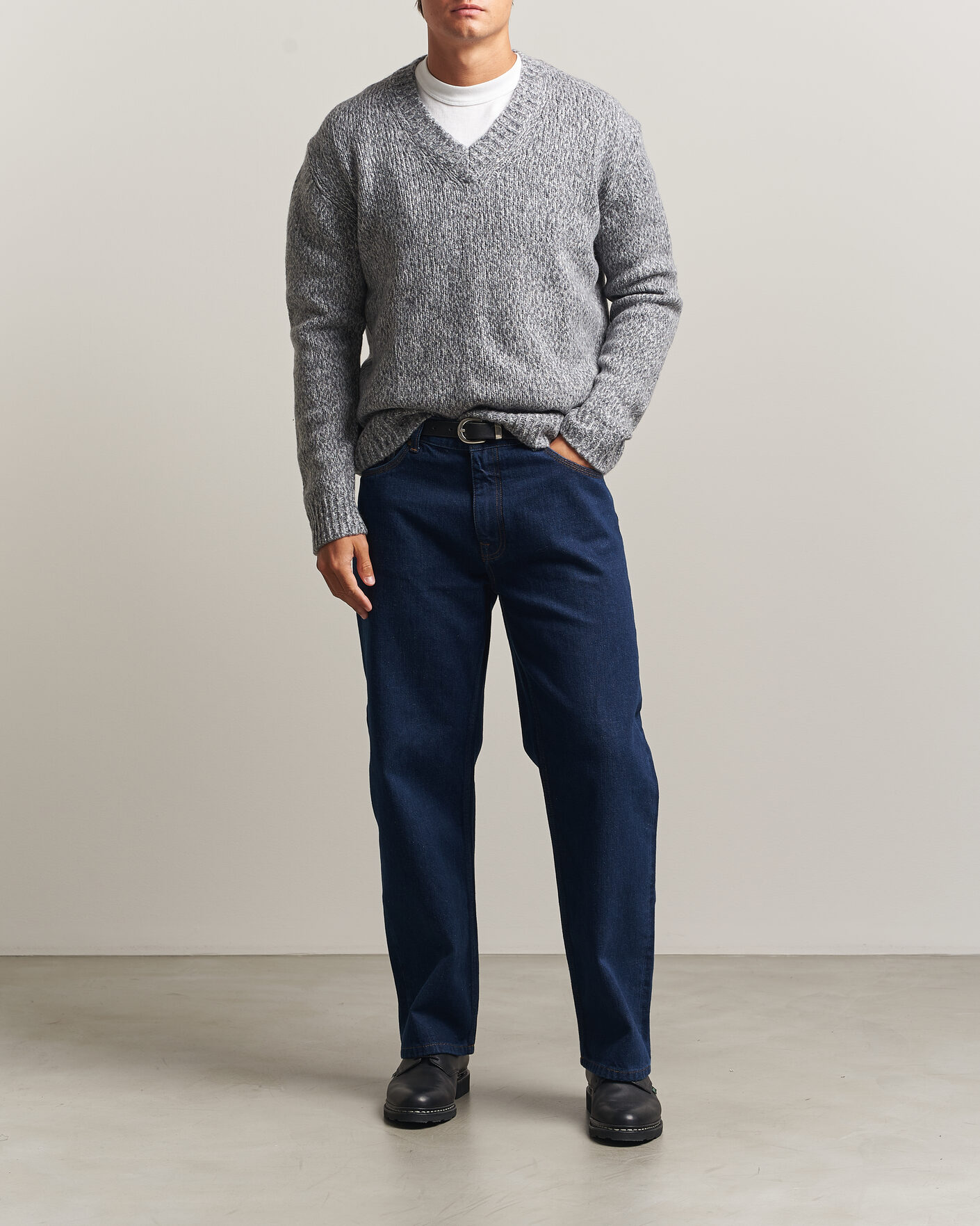 Hombres | Jerséis y prendas de punto | NN07 | Flint Wool Knitted V-Neck Grey Melange