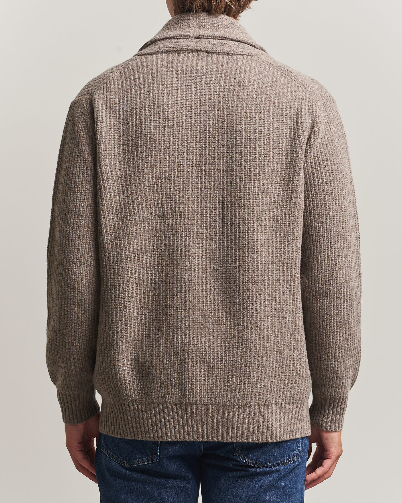 Hombres | Jerséis y prendas de punto | Oscar Jacobson | Roland Wool Cardigan Beige