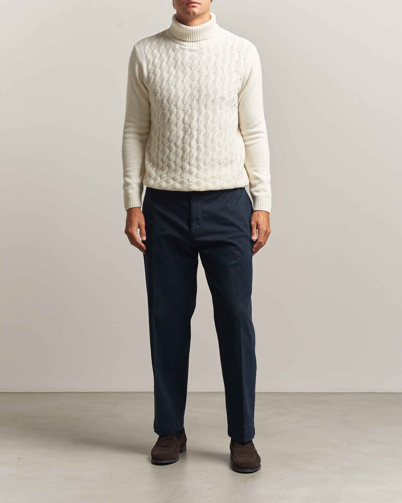 Hombres | Jerséis y prendas de punto | Oscar Jacobson | Seppo Cable Knitted Rollneck White
