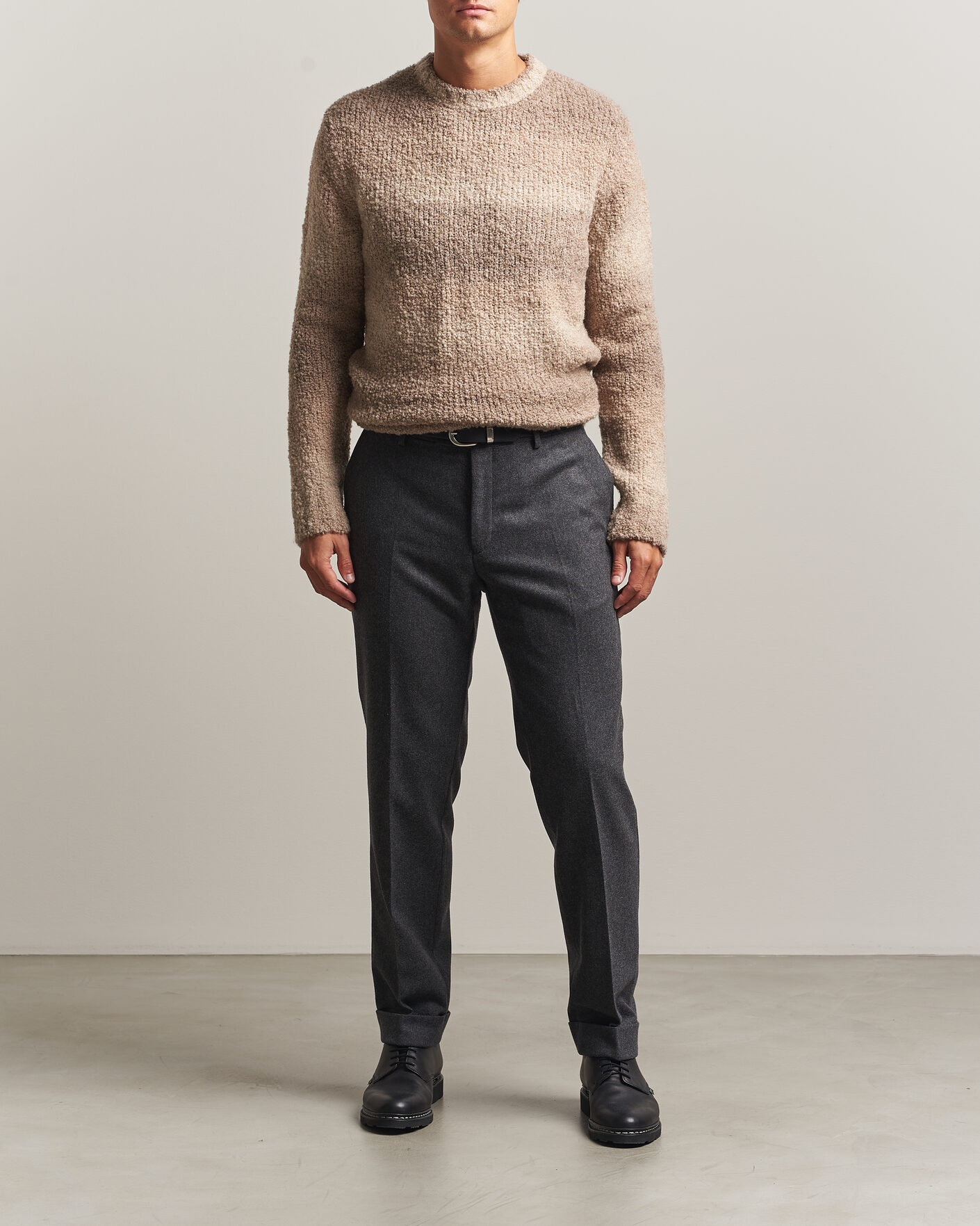 Hombres | Jerséis y prendas de punto | Oscar Jacobson | Ronnie Heavy Knitted Wool Crewneck Beige