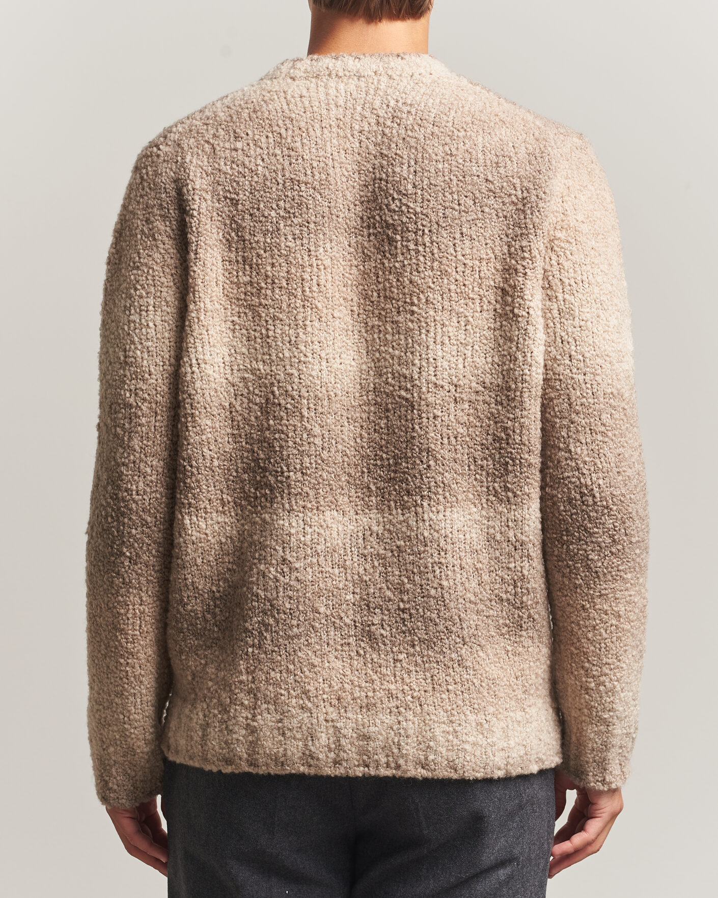 Hombres | Jerséis y prendas de punto | Oscar Jacobson | Ronnie Heavy Knitted Wool Crewneck Beige