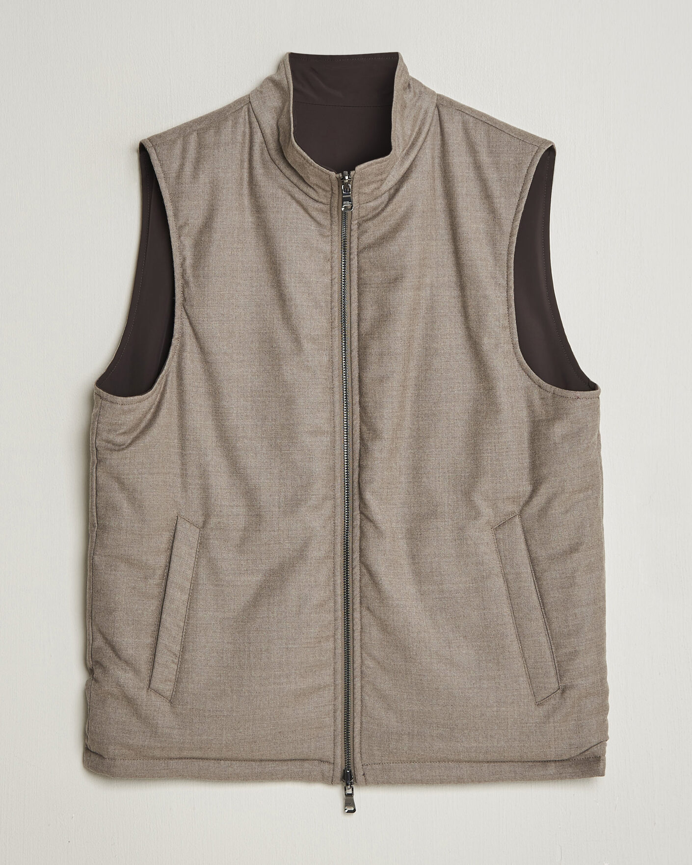 Hombres | Chalecos | Oscar Jacobson | Nylon/Wool Reversible Vest Taupe