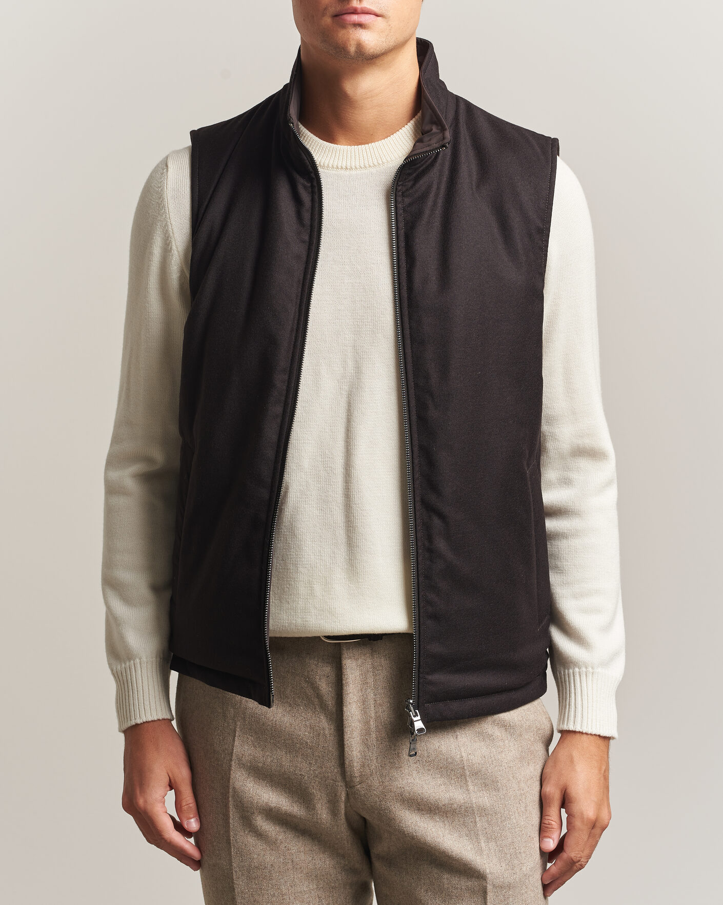 Hombres | Chalecos | Oscar Jacobson | Nylon/Wool Reversible Vest Brown