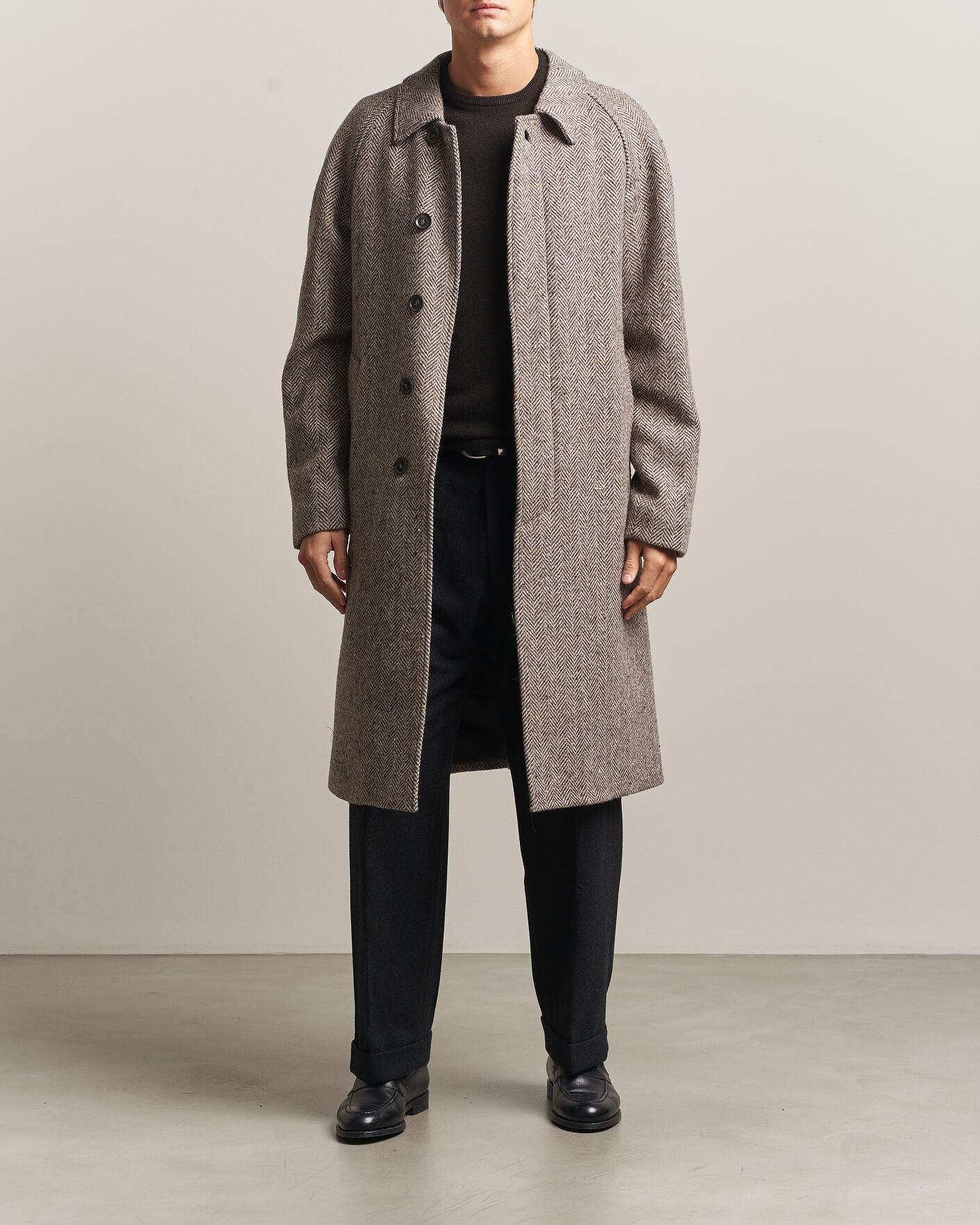 Hombres | Abrigos y chaquetas | Oscar Jacobson | Raglan Herringbone Wool Coat Beige