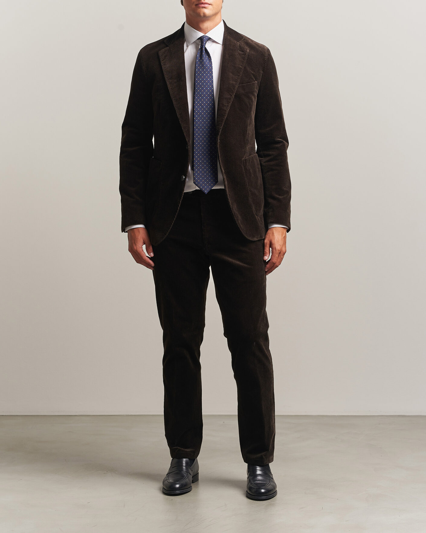 Hombres | Pantalones | Oscar Jacobson | Dandy Corduroy Trousers Dark Brown
