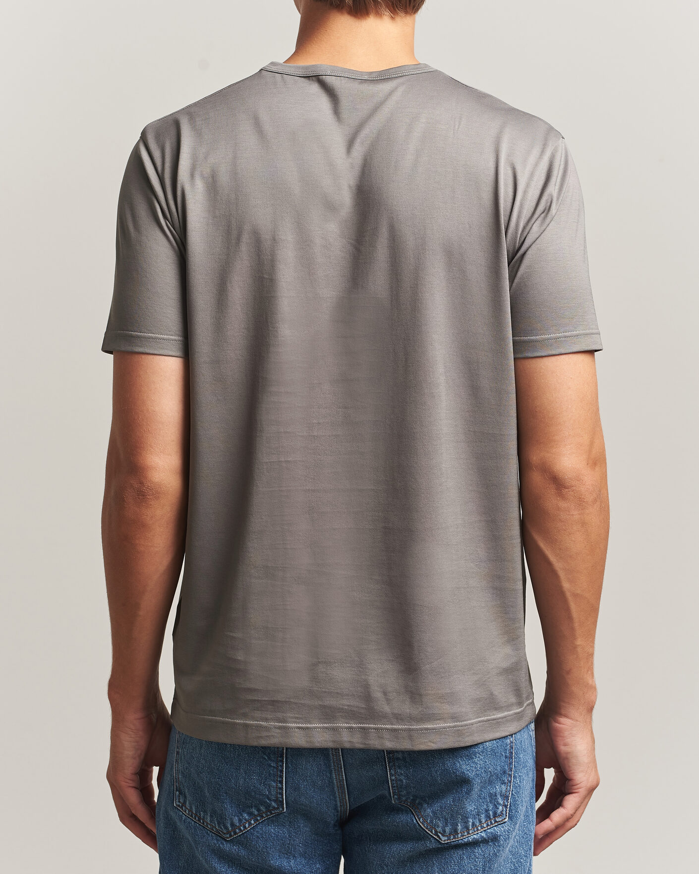 Hombres | Camisetas | Sunspel | Crew Neck Q82 Cotton T-Shirt Smoke Grey