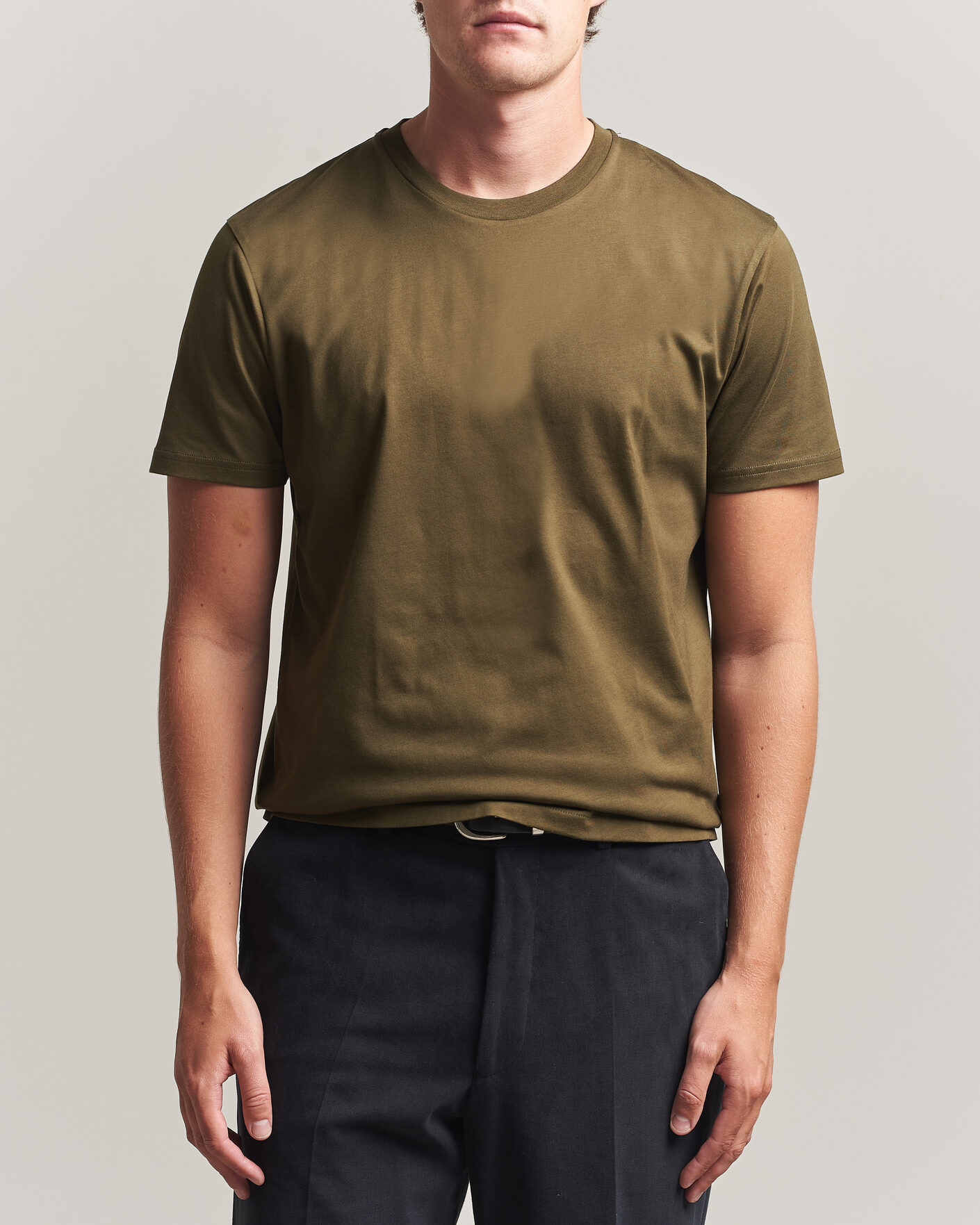 Hombres | Camisetas | Sunspel | Riviera Midweight T-Shirt Loden Green