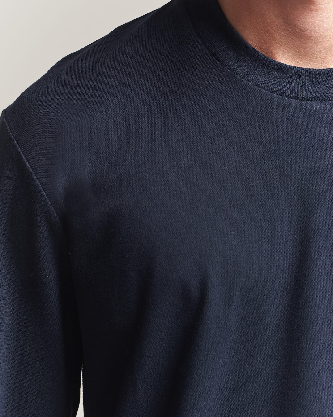 Hombres | Camisetas | Sunspel | Heavy Weight Supima Cotton Long Sleeve T-Shirt Navy