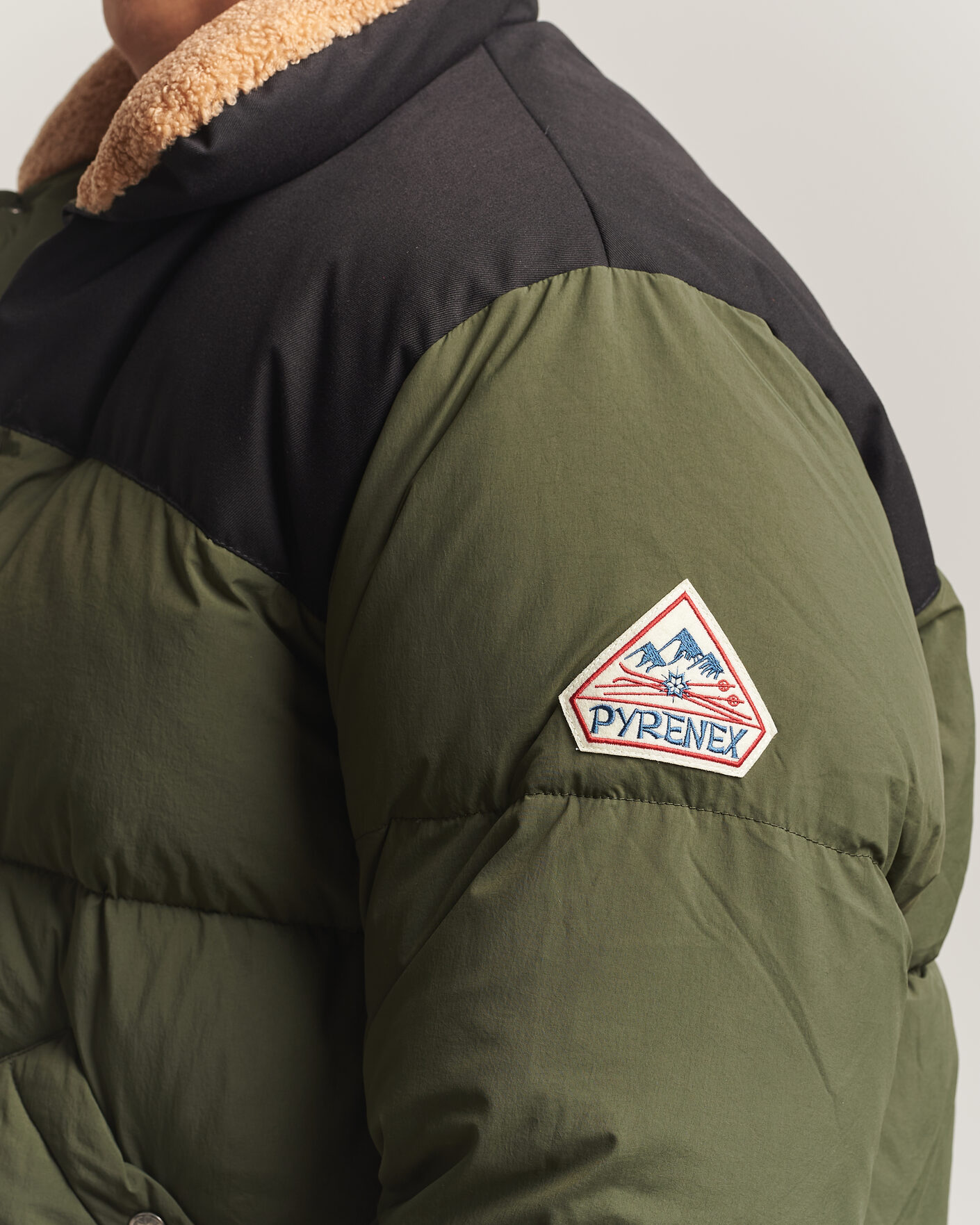 Hombres | Abrigos y chaquetas | Pyrenex | Fiery Down Jacket Deep Khaki