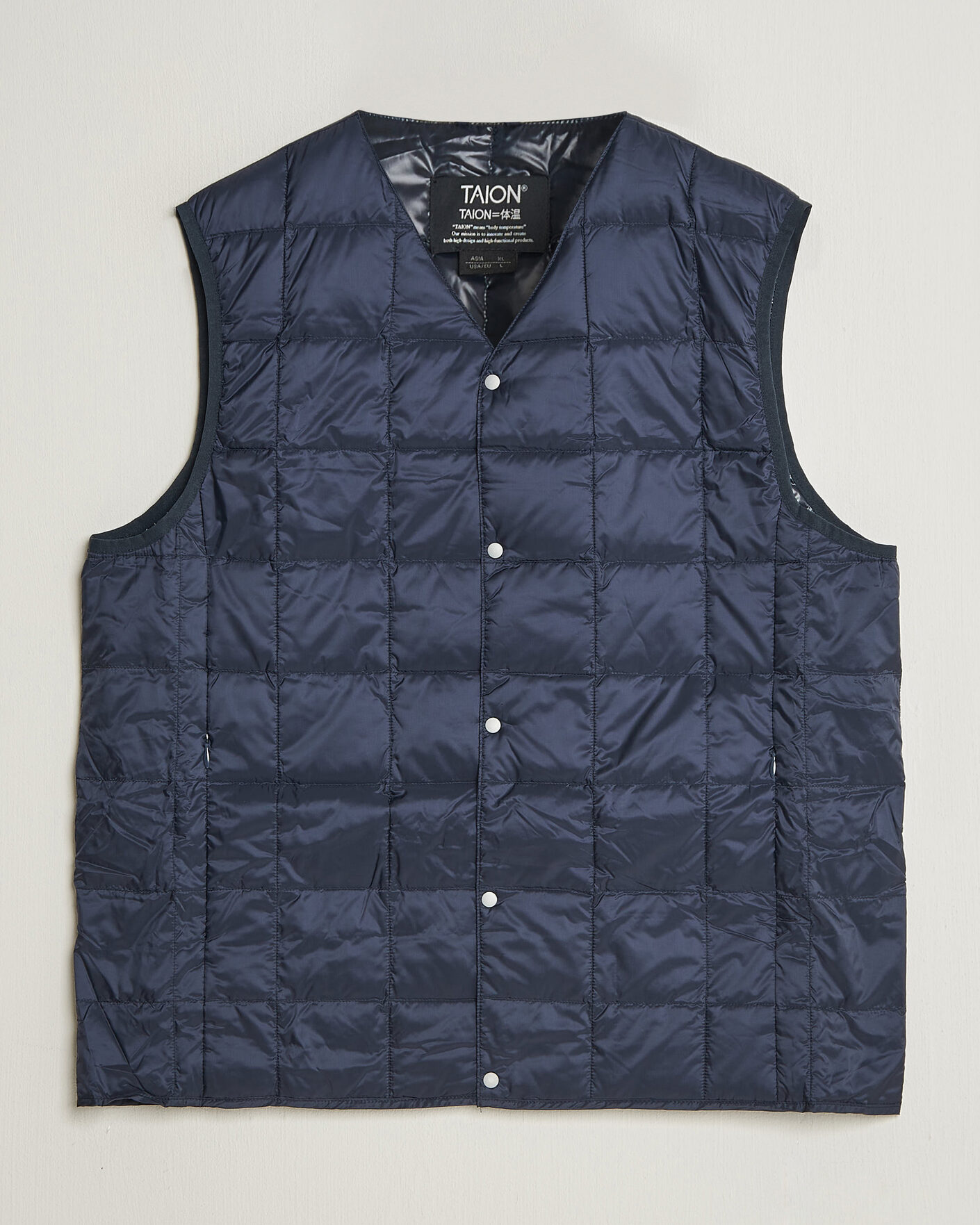 Hombres | Chalecos | TAION | V-Neck Lightweight Down Vest Dark Navy