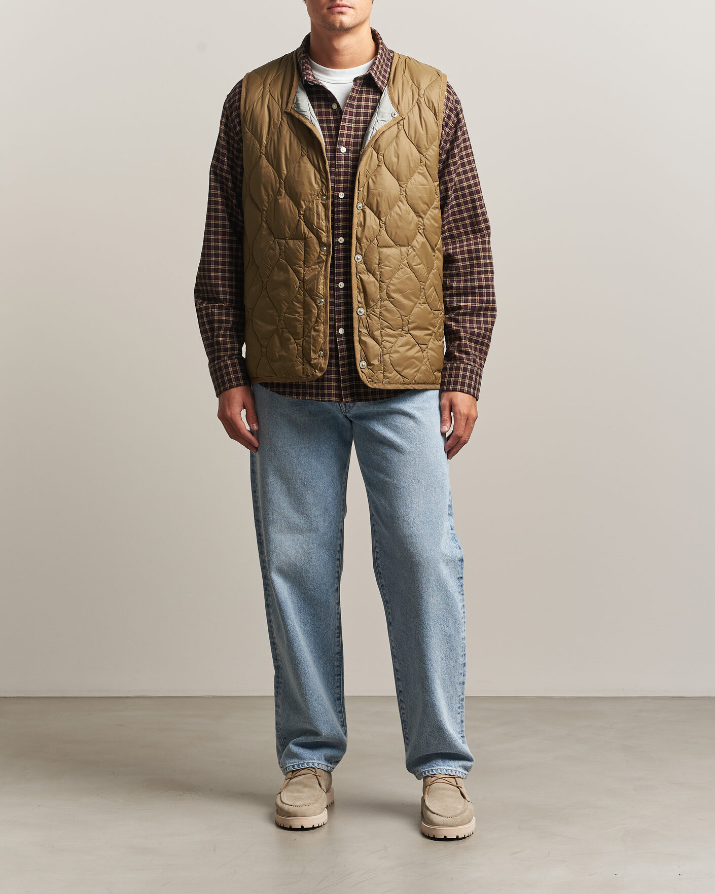 Hombres | Chalecos | TAION | Military Crew Neck Down Vest Dark Khaki Olive