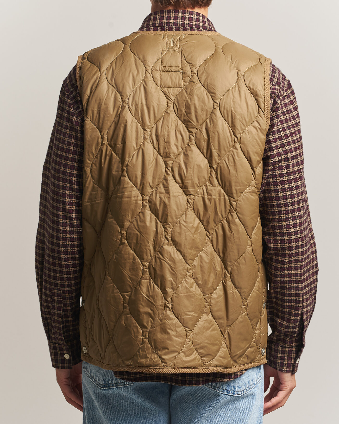 Hombres | Chalecos | TAION | Military Crew Neck Down Vest Dark Khaki Olive