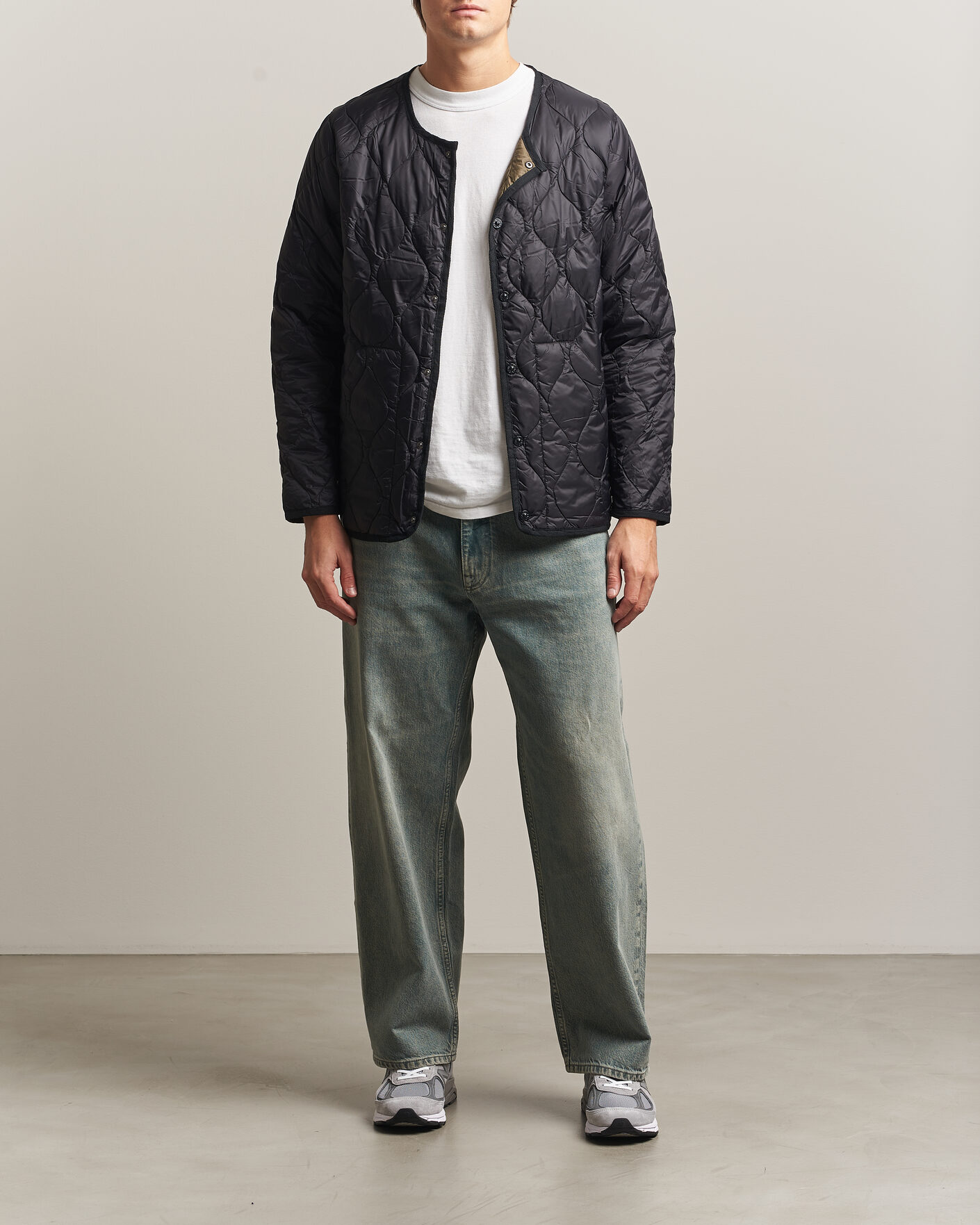 Hombres | Abrigos y chaquetas | TAION | Military Crew Neck Down Jacket Black