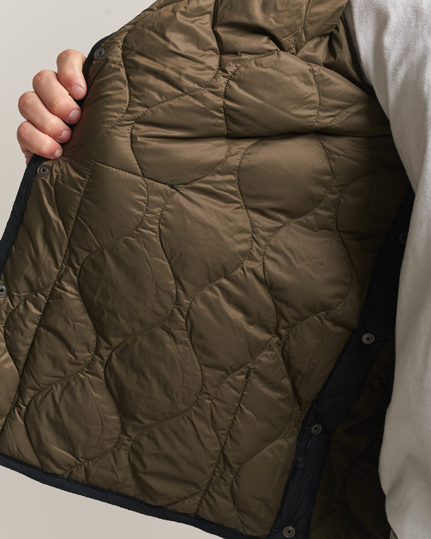 Hombres | Abrigos y chaquetas | TAION | Military Crew Neck Down Jacket Black