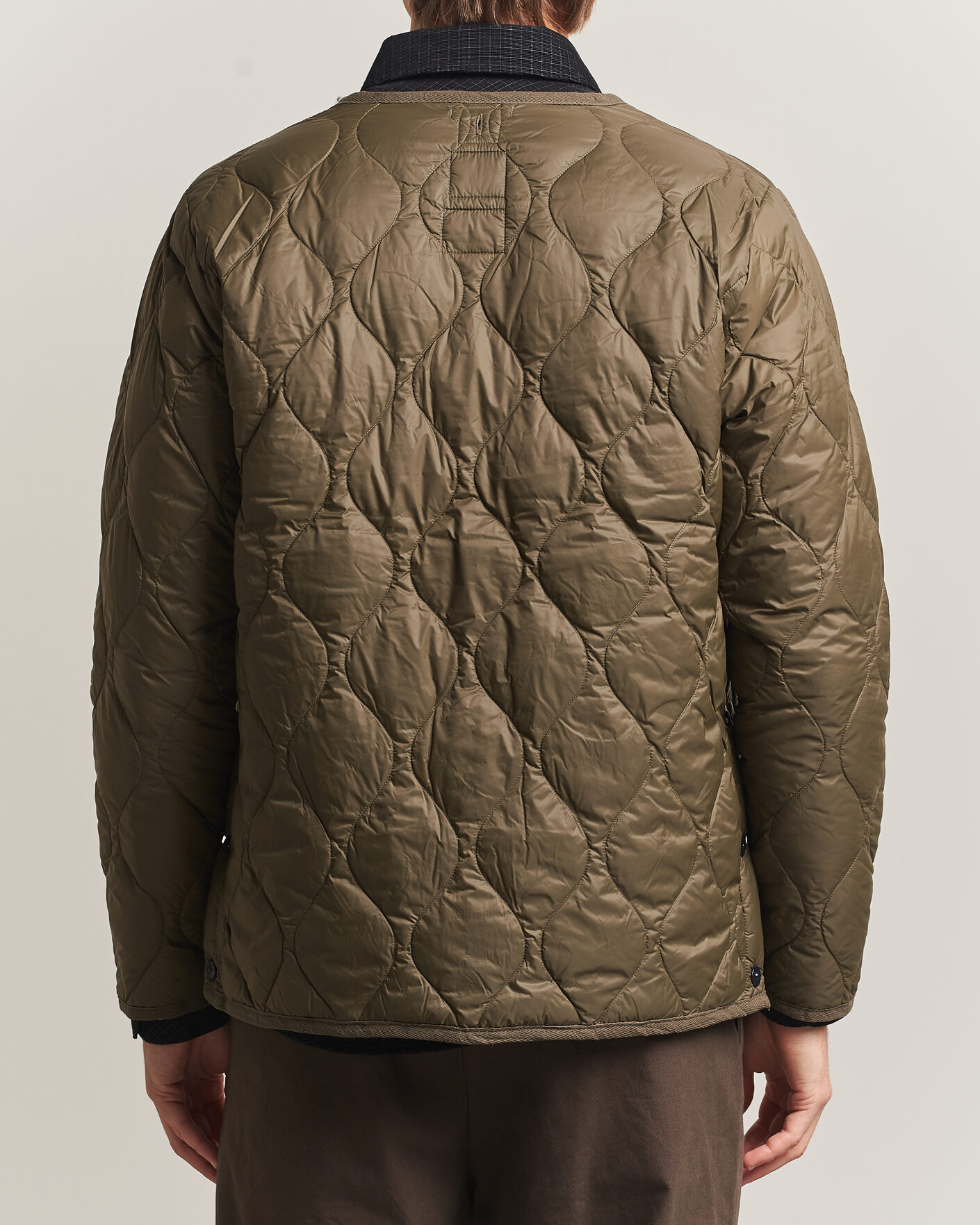 Hombres | Abrigos y chaquetas | TAION | Military Crew Neck Down Jacket Dark Olive