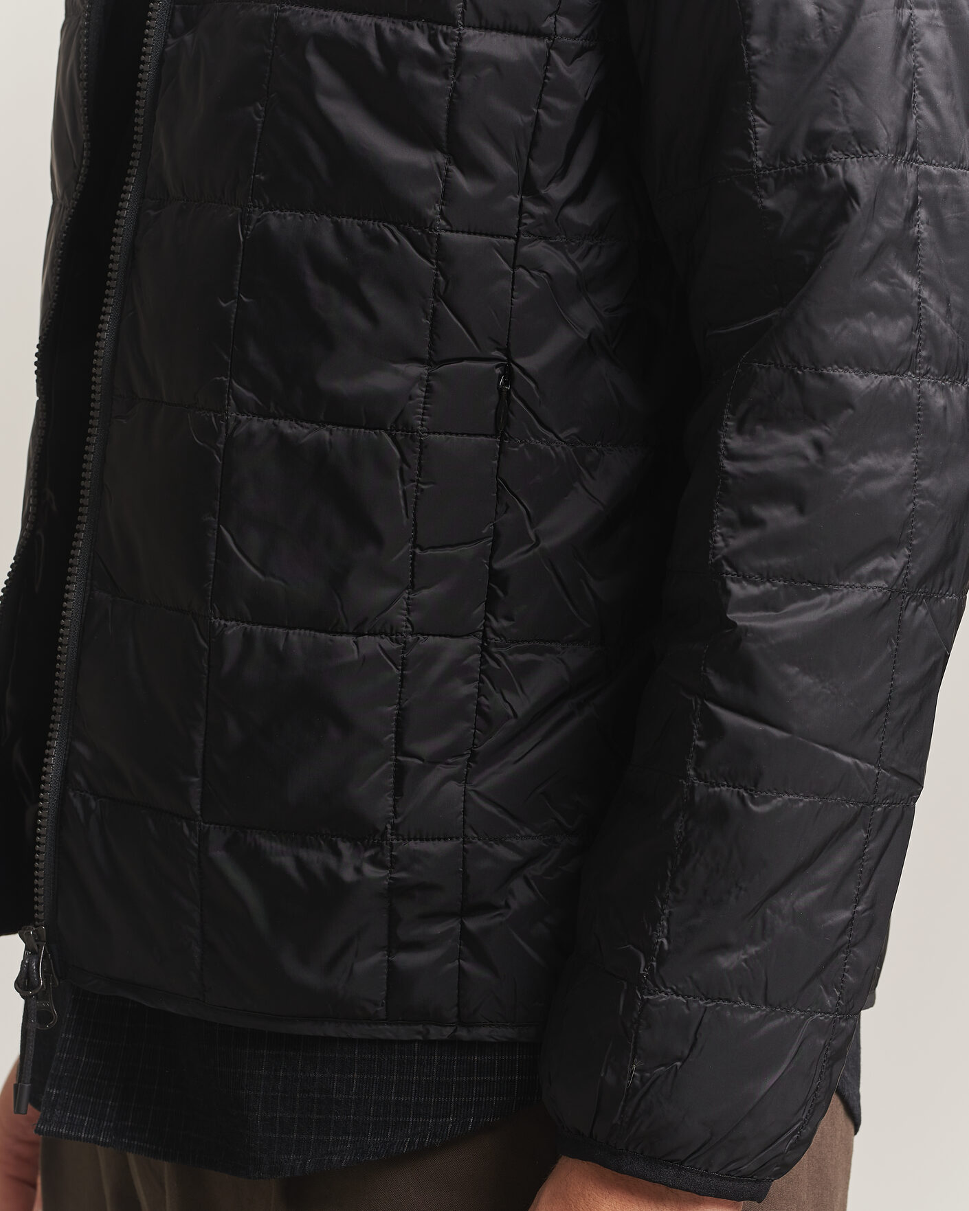 Hombres | Abrigos y chaquetas | TAION | High Neck Full Zip Lightweight Down Jacket Black