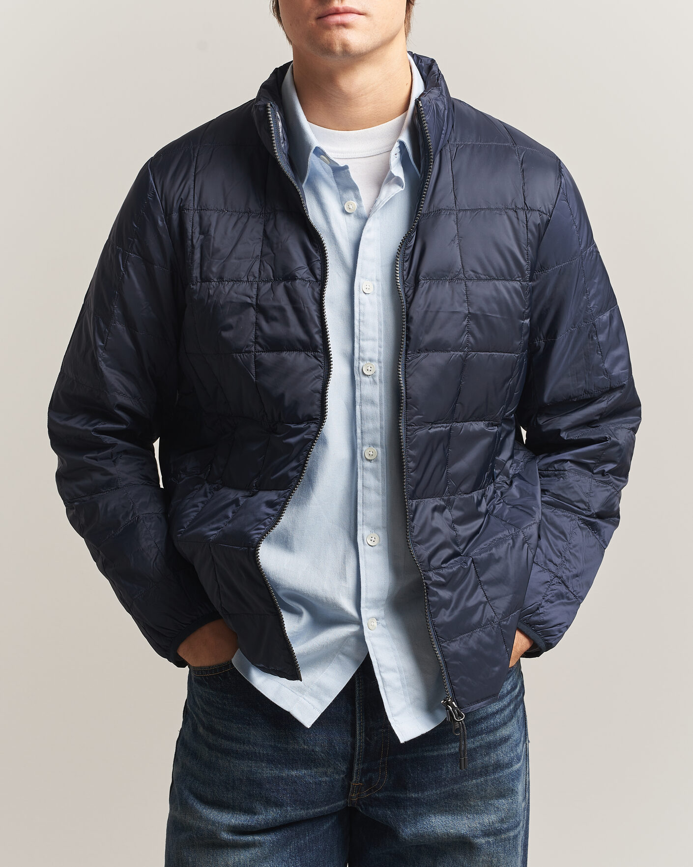 Hombres | Abrigos y chaquetas | TAION | High Neck Full Zip Lightweight Down Jacket Dark Navy