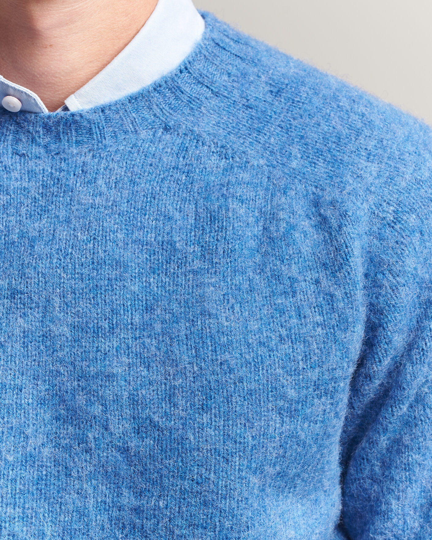 Hombres | Jerséis y prendas de punto | Harley Of Scotland | Brushed Supersoft Lambswool Crewneck Cobalt