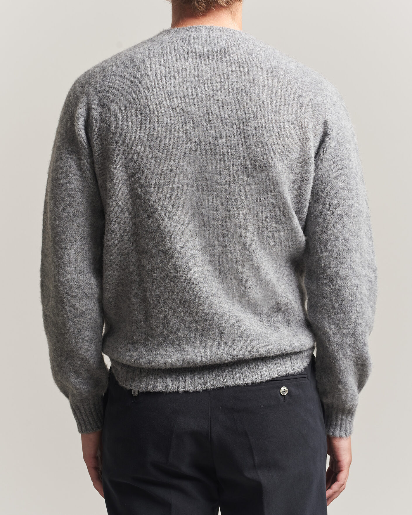 Hombres | Jerséis y prendas de punto | Harley Of Scotland | Brushed Supersoft Lambswool Crewneck Mid Grey