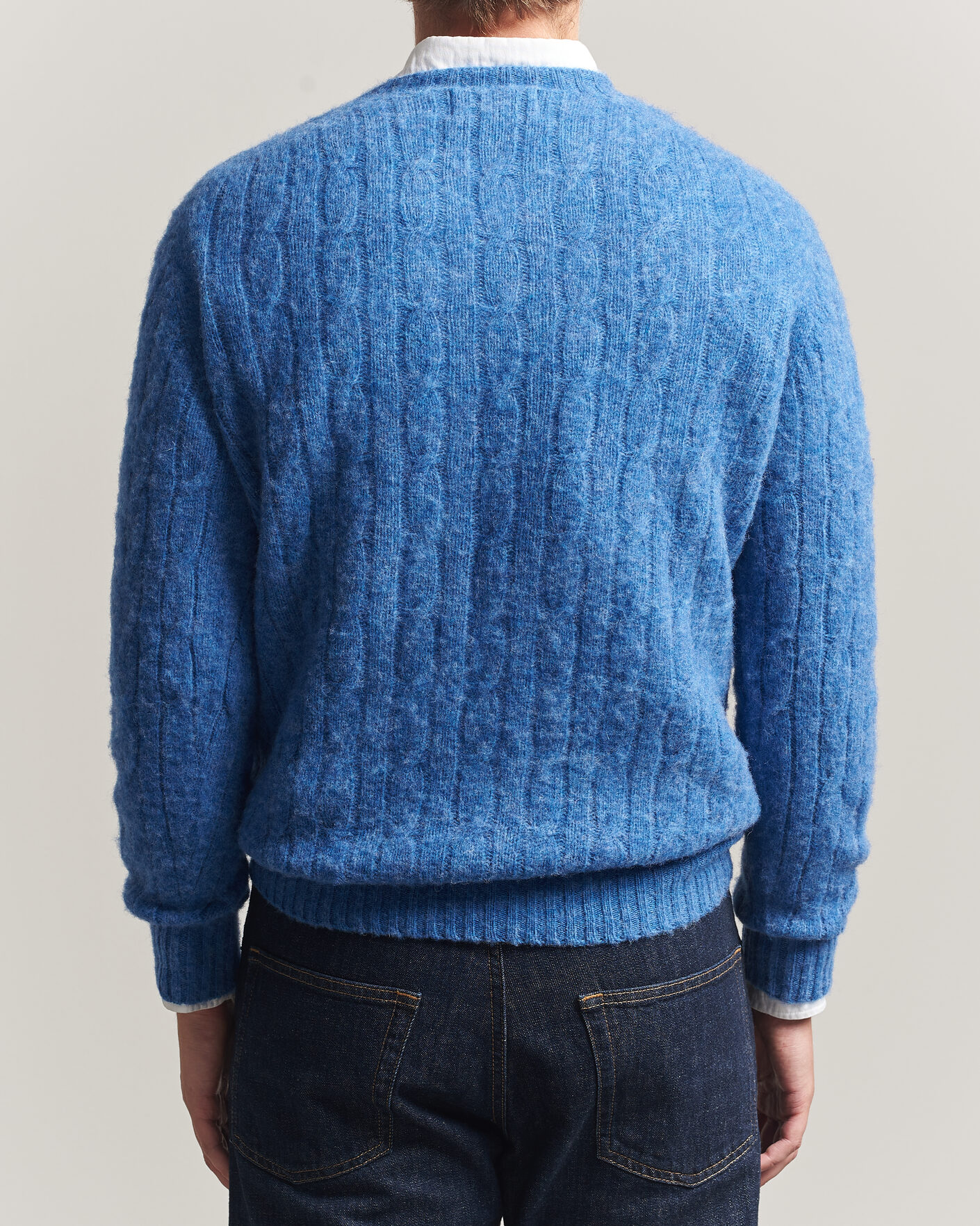 Hombres | Jerséis y prendas de punto | Harley Of Scotland | Brushed Supersoft Lambswool Cable Cobalt