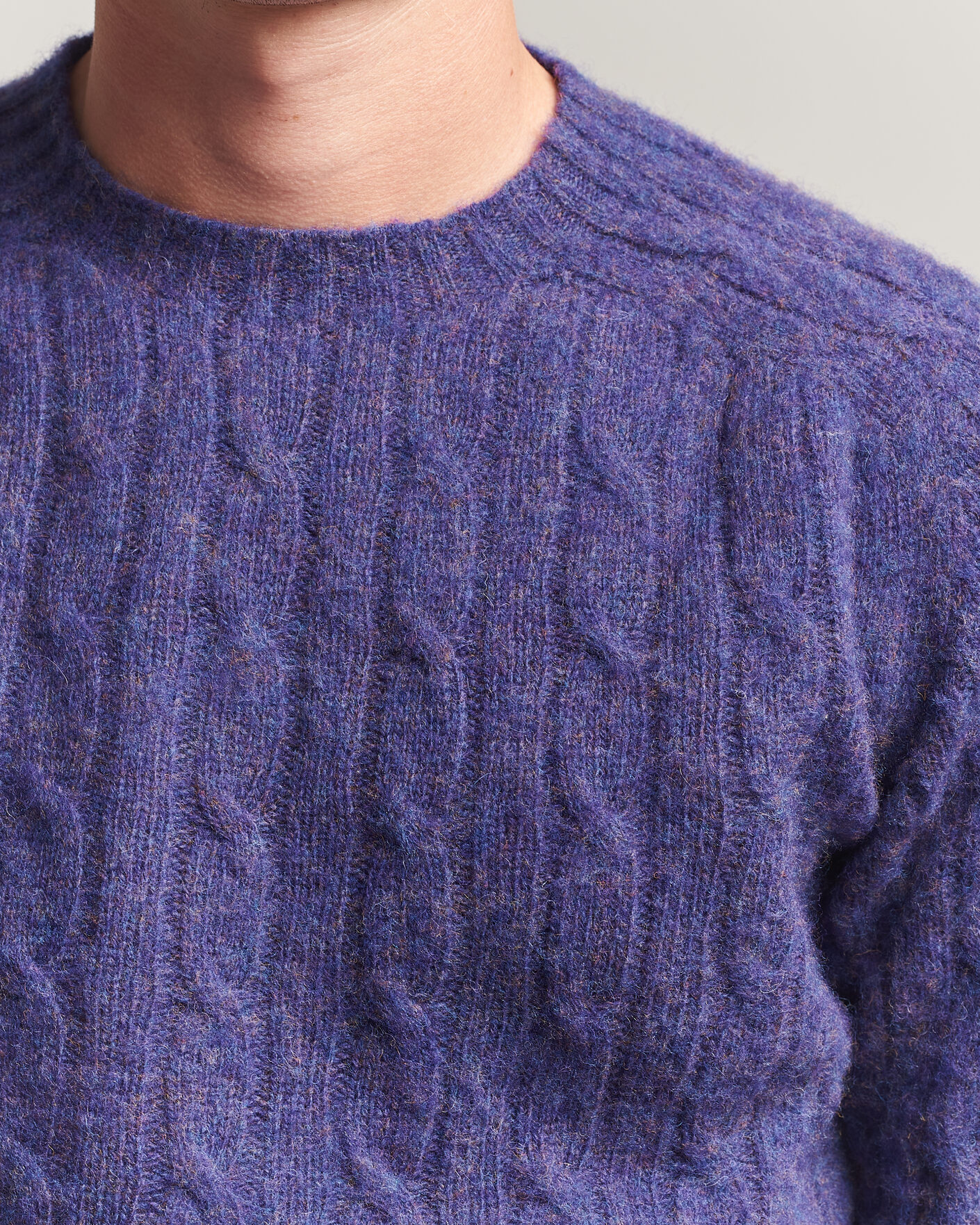 Hombres | Jerséis y prendas de punto | Harley Of Scotland | Brushed Supersoft Lambswool Cable Iris