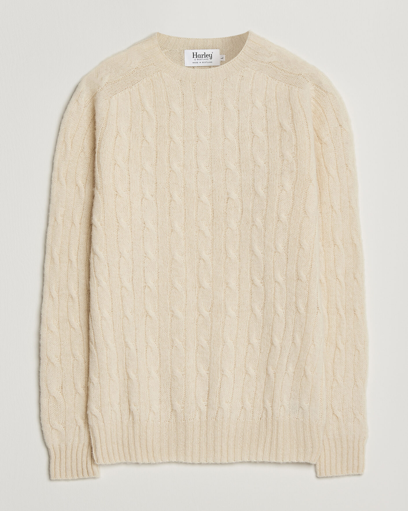 Hombres | Jerséis y prendas de punto | Harley Of Scotland | Brushed Supersoft Lambswool Cable Vanilla