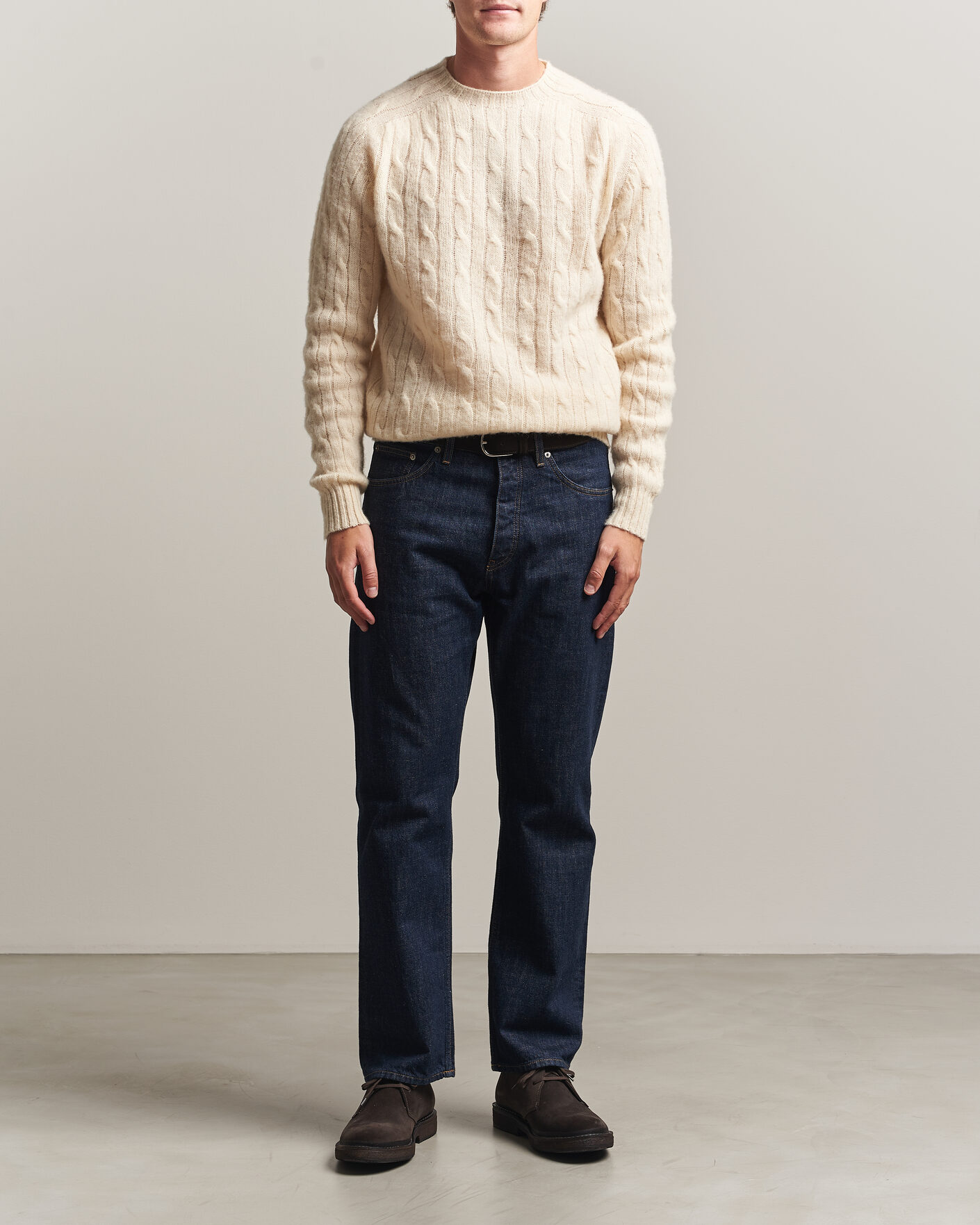 Hombres | Jerséis y prendas de punto | Harley Of Scotland | Brushed Supersoft Lambswool Cable Vanilla