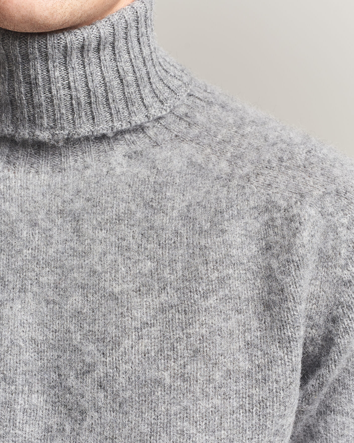 Hombres | Jerséis y prendas de punto | Harley Of Scotland | Brushed Supersoft Lambswool Rollneck Mid Grey