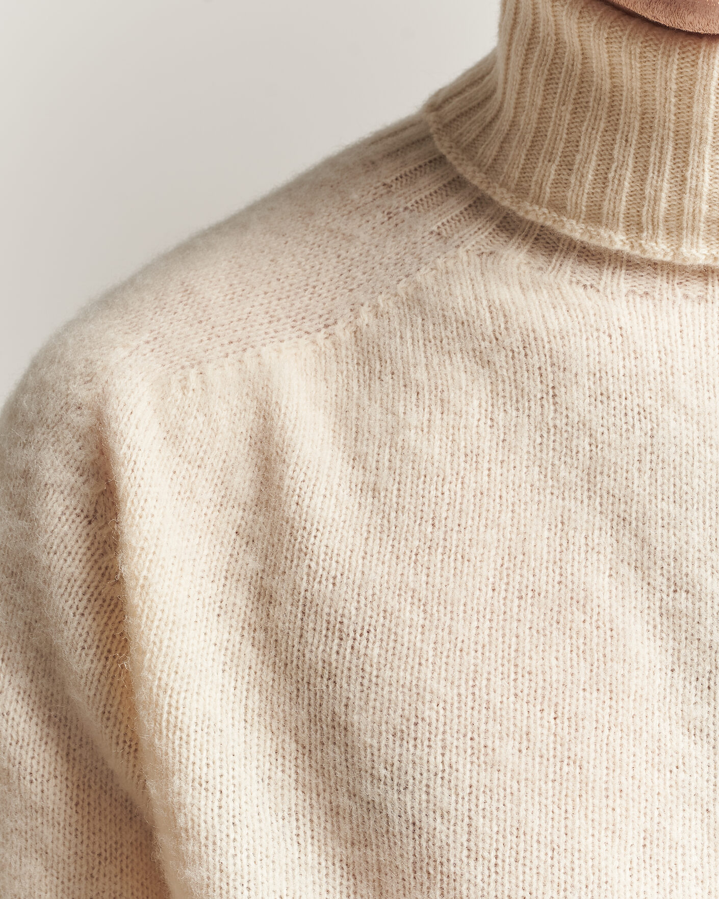 Hombres | Jerséis y prendas de punto | Harley Of Scotland | Brushed Supersoft Lambswool Rollneck Vanilla